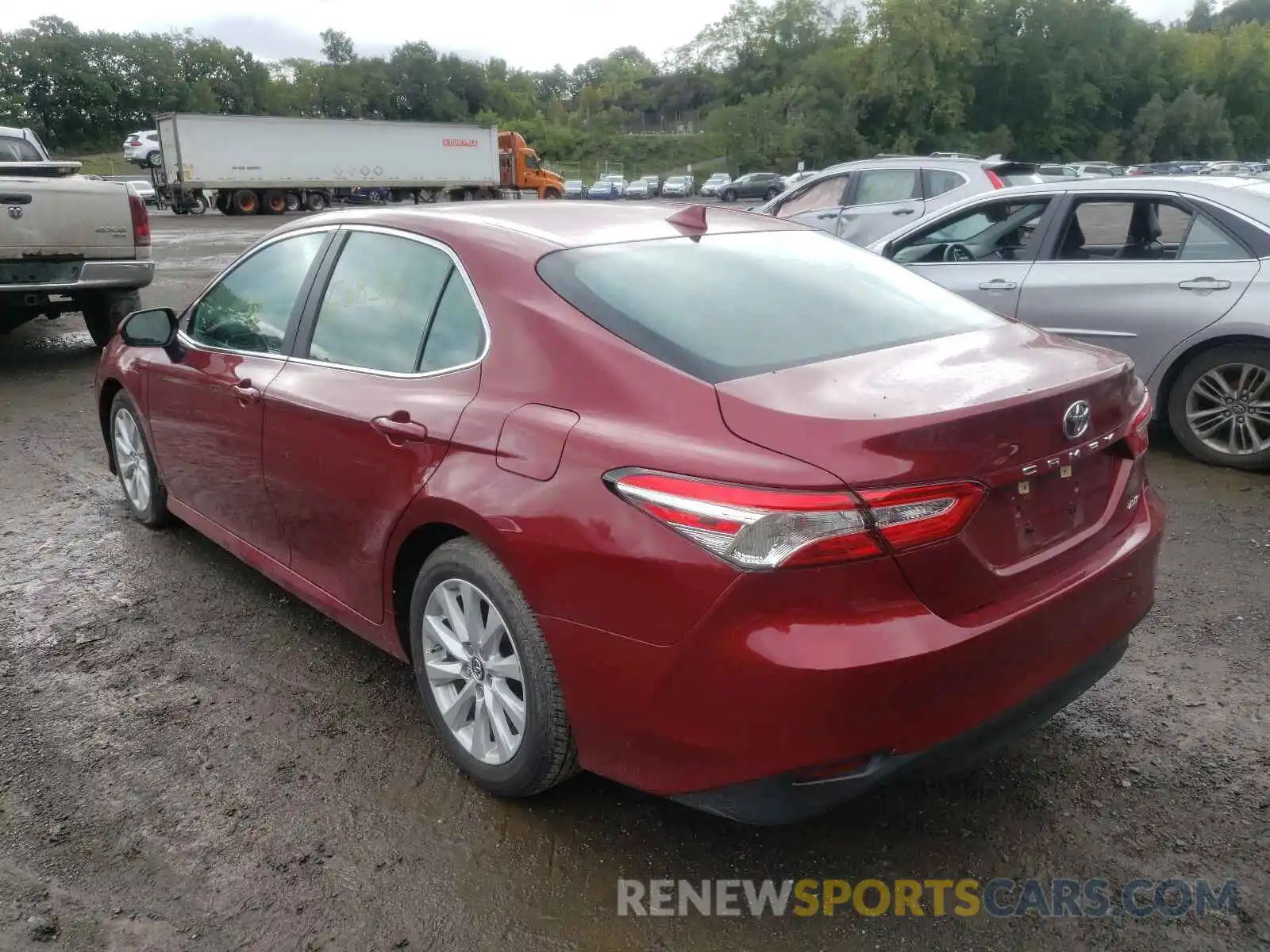 3 Photograph of a damaged car 4T1B11HK0KU711125 TOYOTA CAMRY 2019