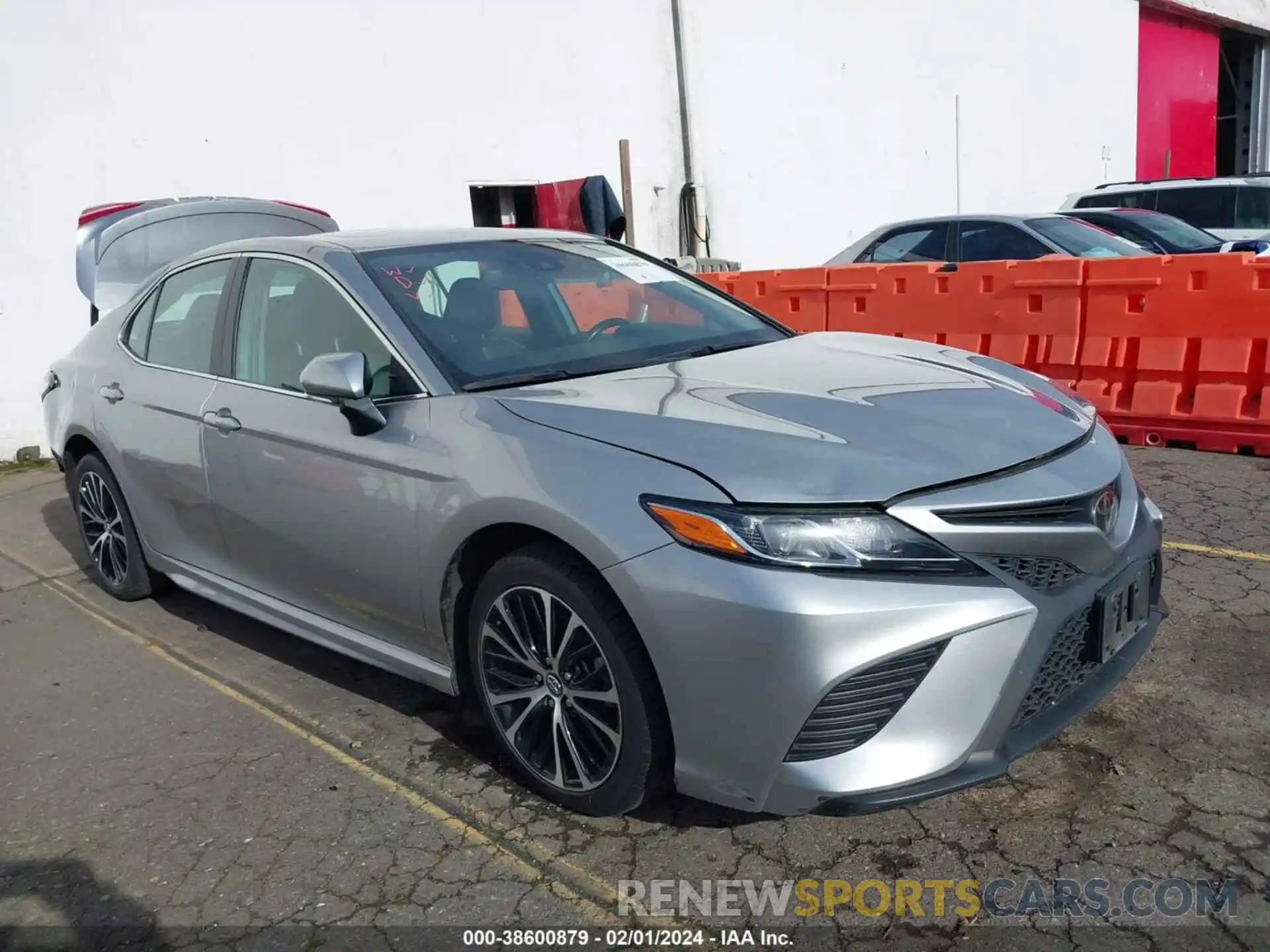 1 Photograph of a damaged car 4T1B11HK0KU712338 TOYOTA CAMRY 2019