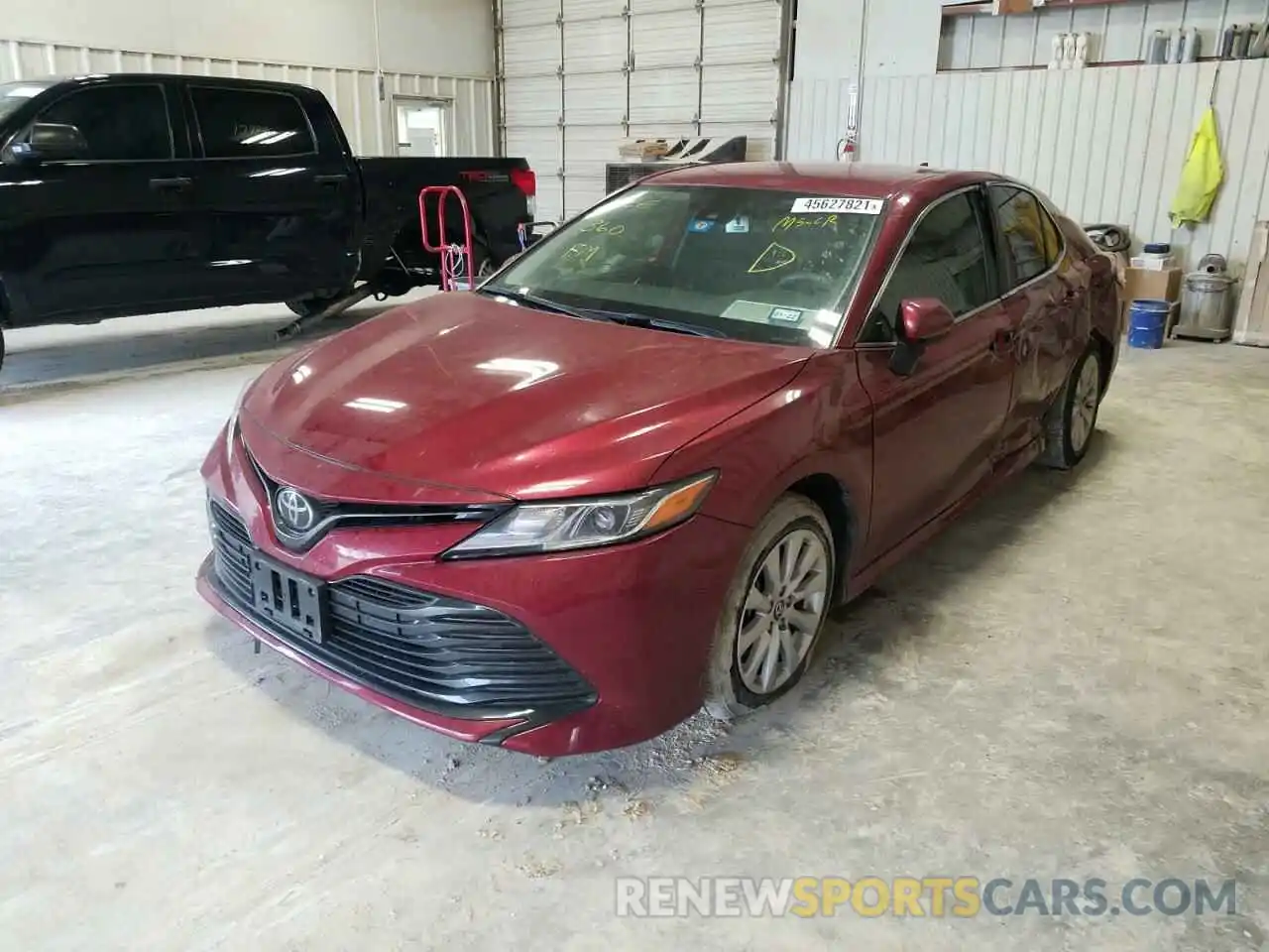 2 Photograph of a damaged car 4T1B11HK0KU712369 TOYOTA CAMRY 2019