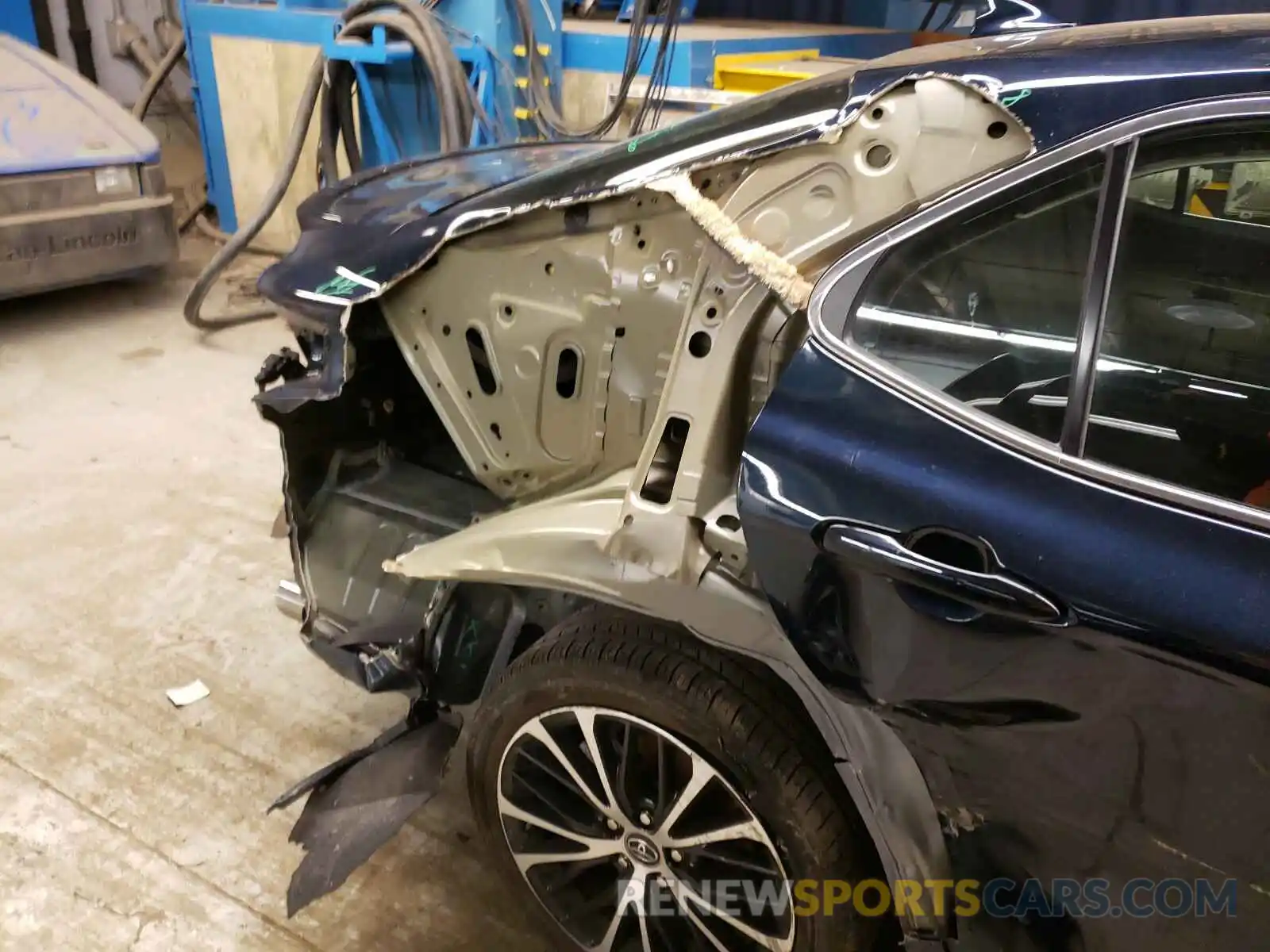 9 Photograph of a damaged car 4T1B11HK0KU712856 TOYOTA CAMRY 2019