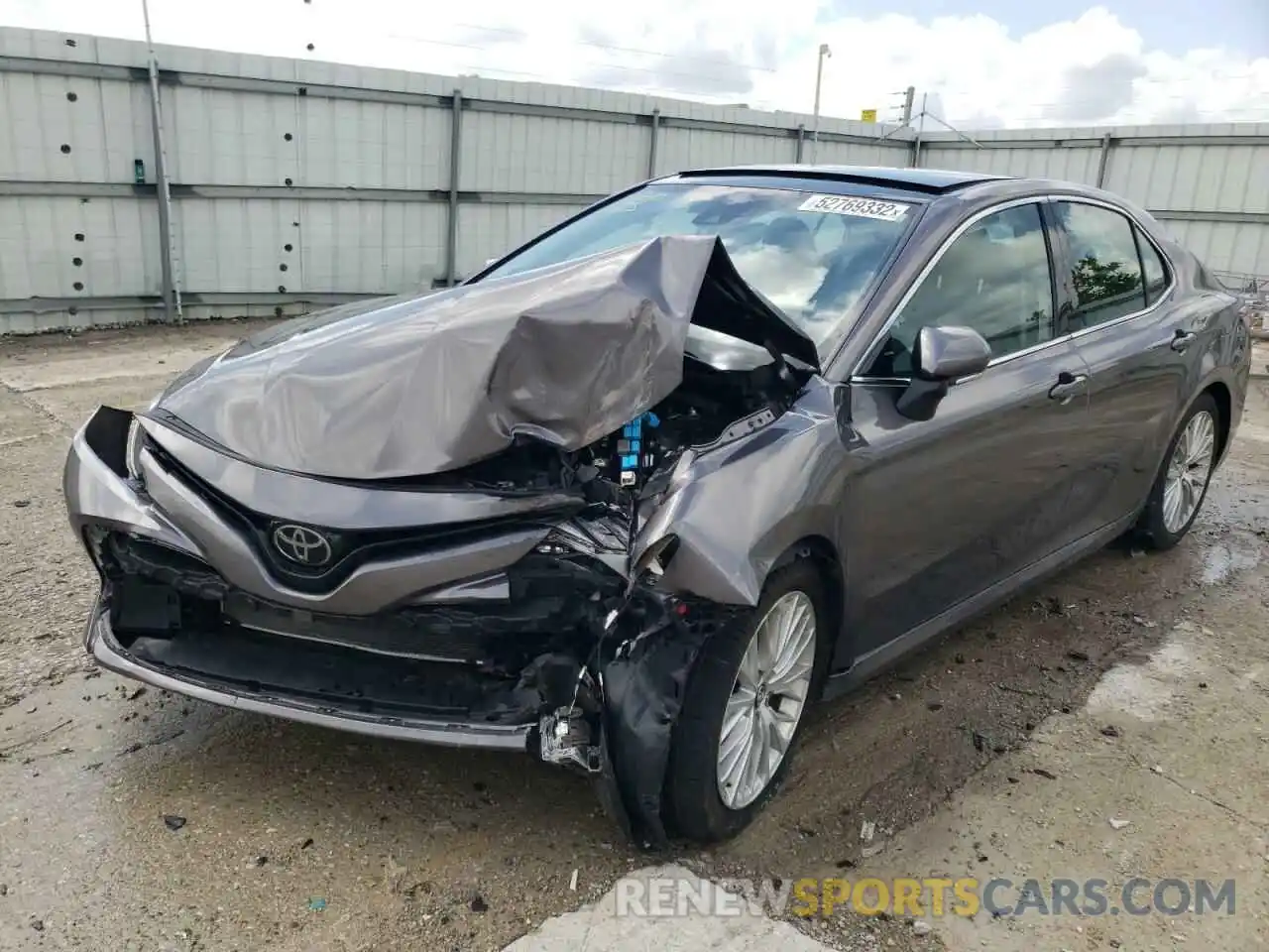 9 Photograph of a damaged car 4T1B11HK0KU713814 TOYOTA CAMRY 2019