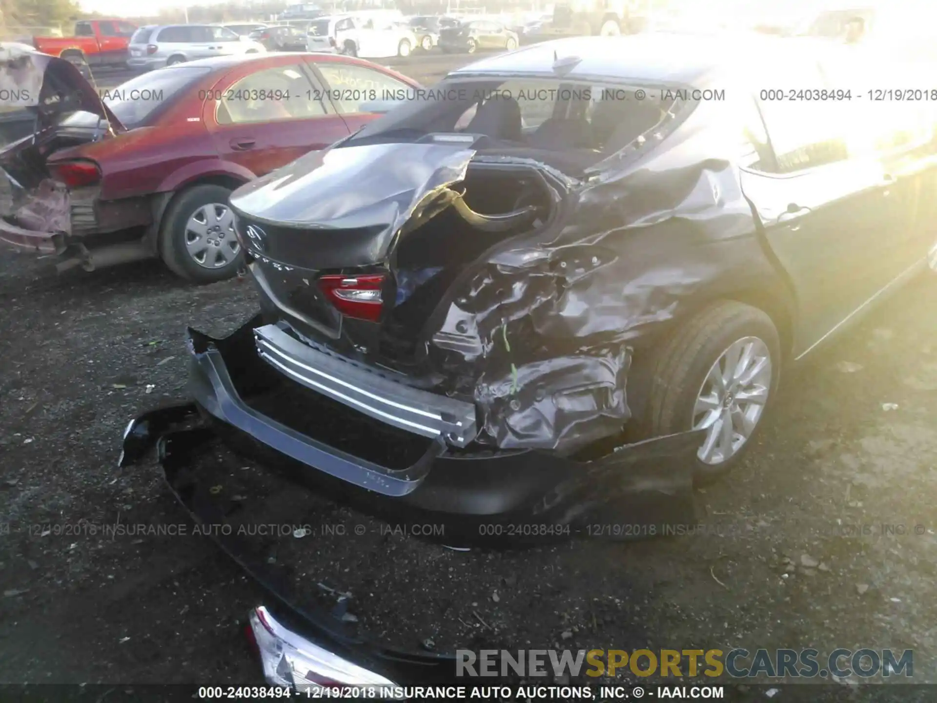 6 Photograph of a damaged car 4T1B11HK0KU715997 TOYOTA CAMRY 2019