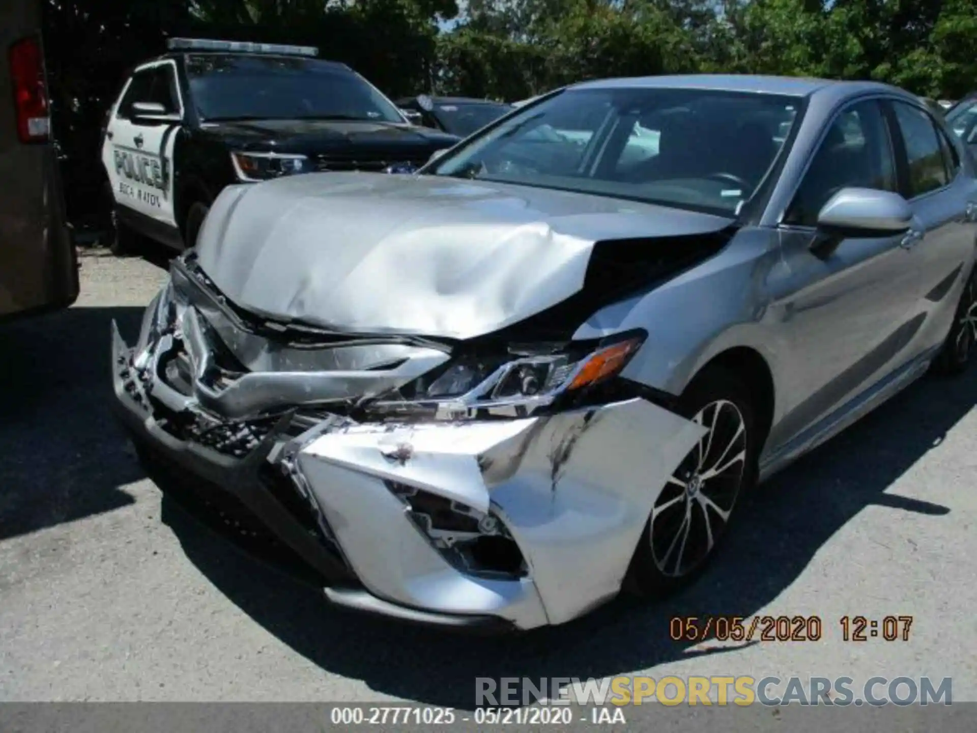 1 Photograph of a damaged car 4T1B11HK0KU716759 TOYOTA CAMRY 2019