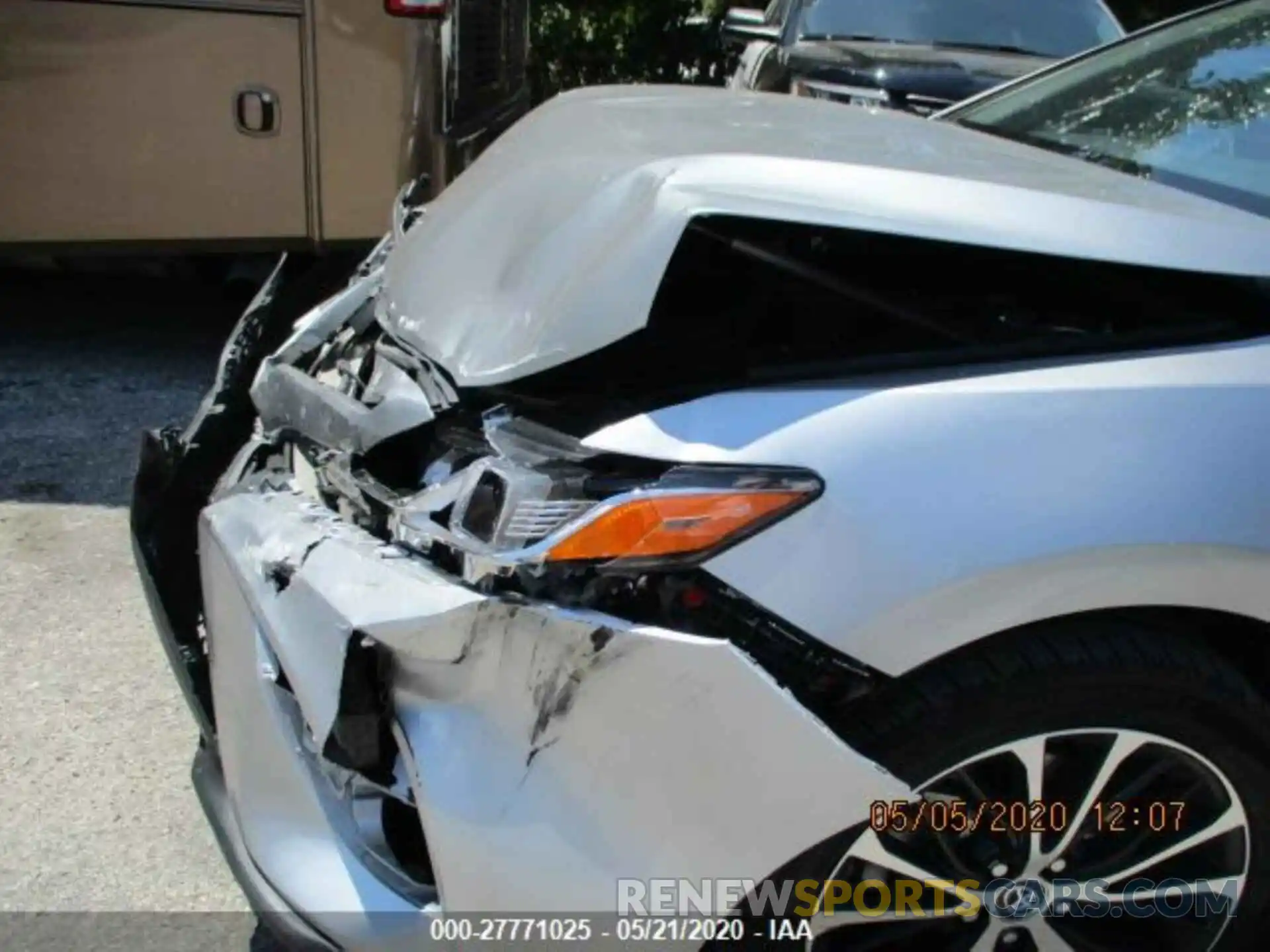 3 Photograph of a damaged car 4T1B11HK0KU716759 TOYOTA CAMRY 2019