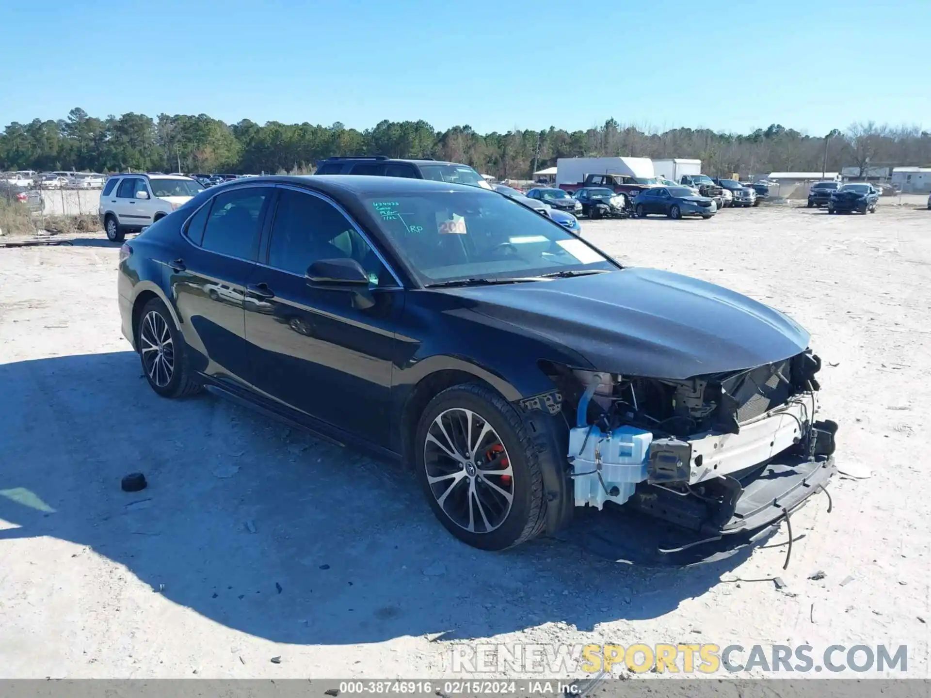 1 Photograph of a damaged car 4T1B11HK0KU718222 TOYOTA CAMRY 2019