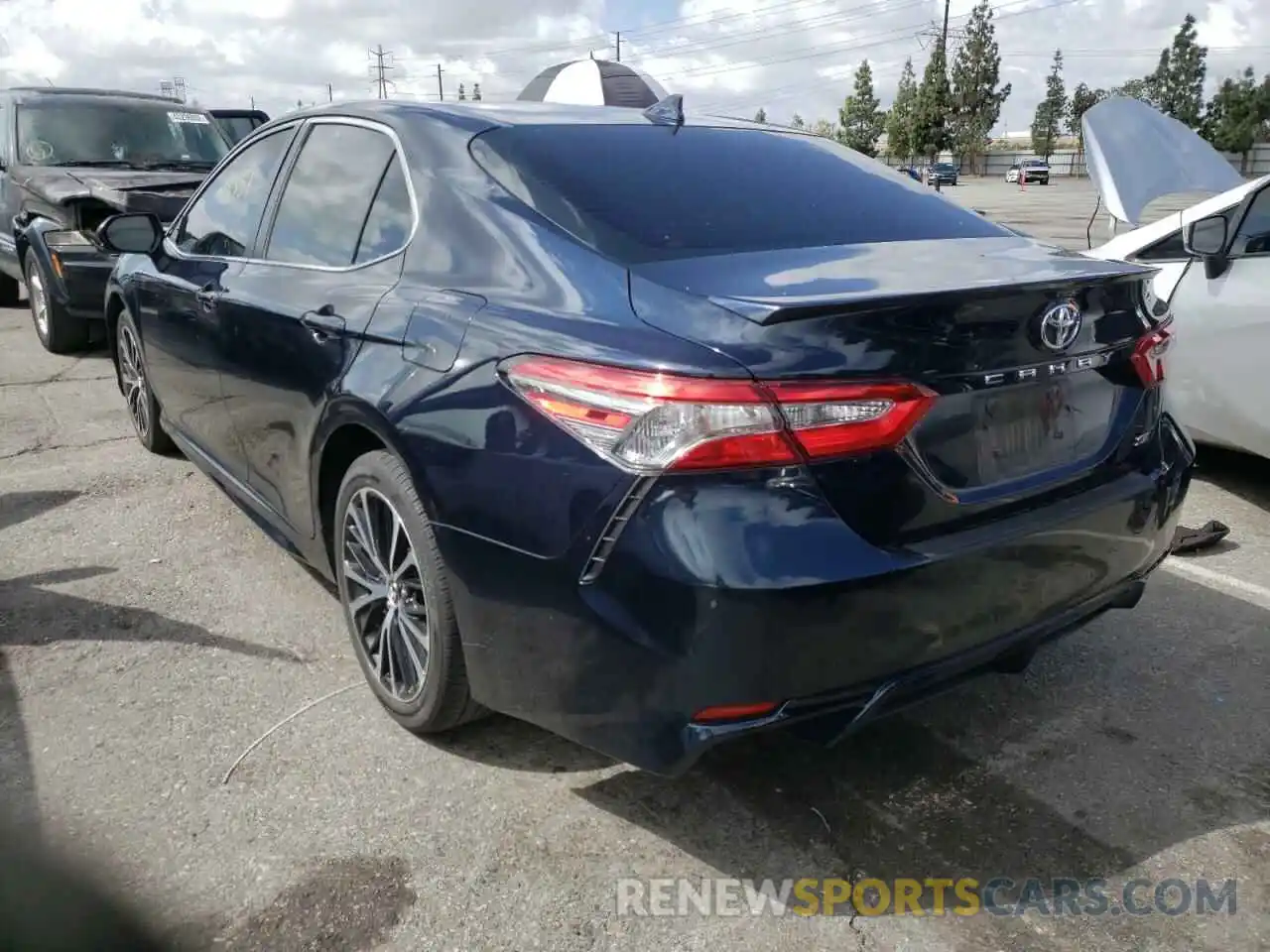 3 Photograph of a damaged car 4T1B11HK0KU719421 TOYOTA CAMRY 2019