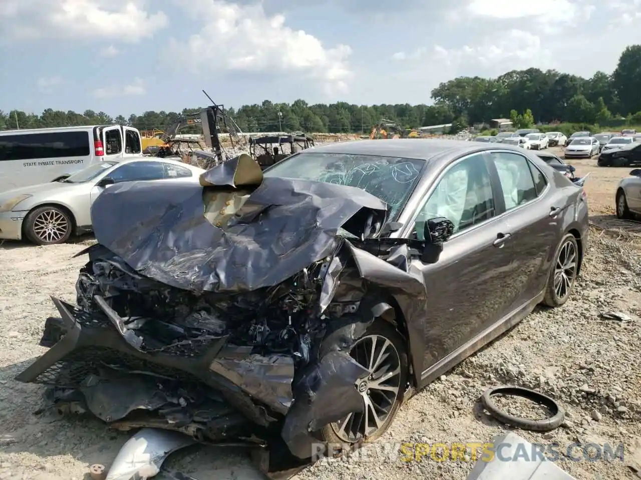 2 Photograph of a damaged car 4T1B11HK0KU720312 TOYOTA CAMRY 2019