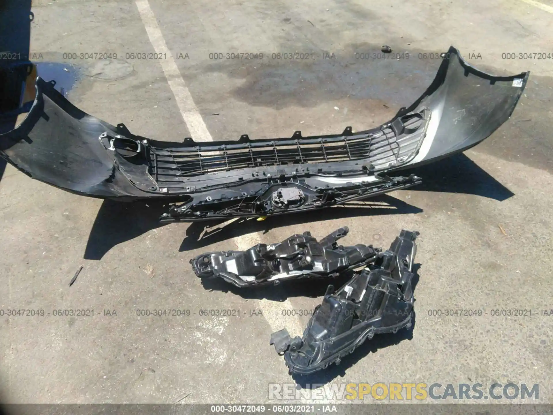 12 Photograph of a damaged car 4T1B11HK0KU721072 TOYOTA CAMRY 2019