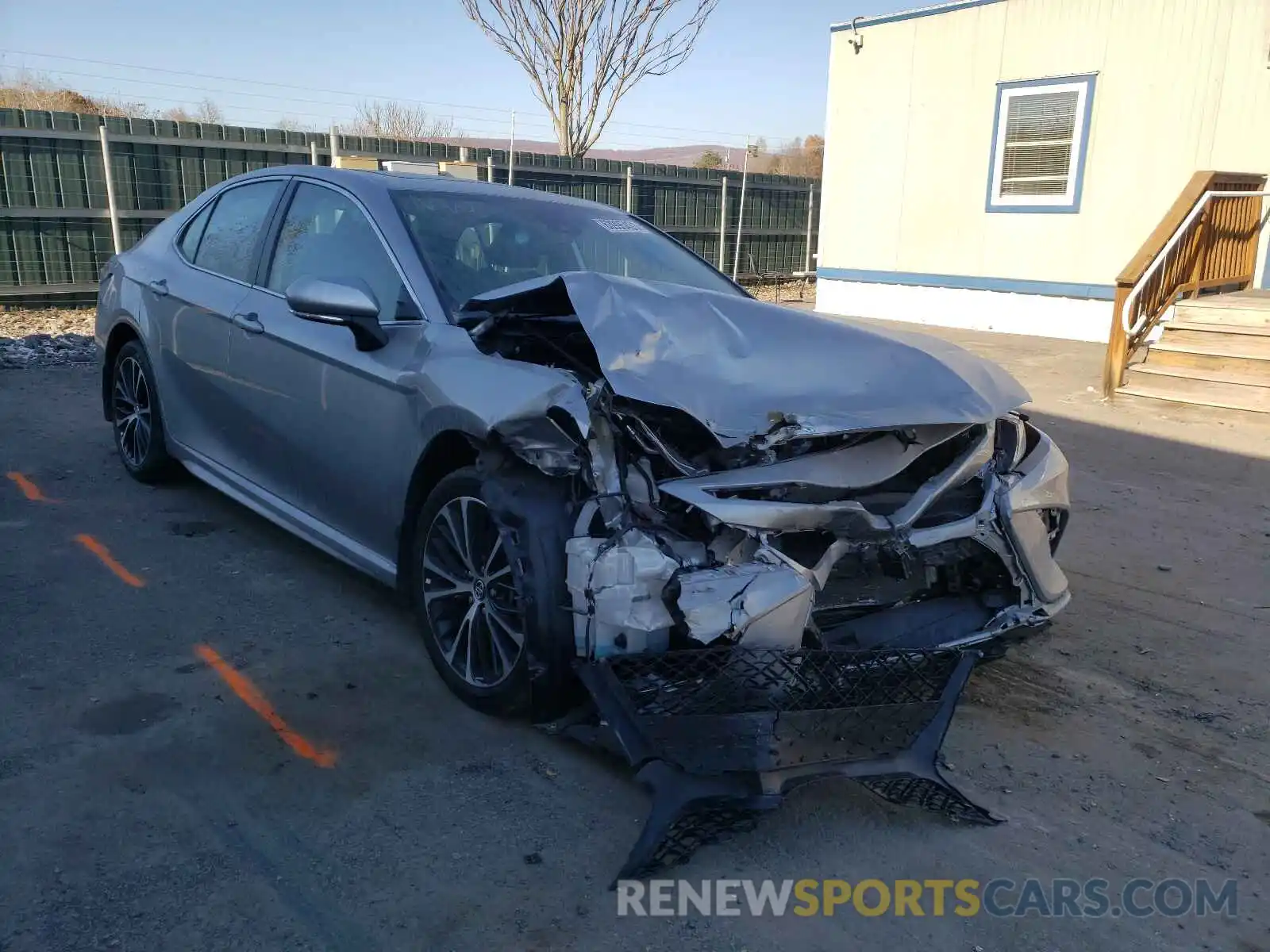 1 Photograph of a damaged car 4T1B11HK0KU721380 TOYOTA CAMRY 2019