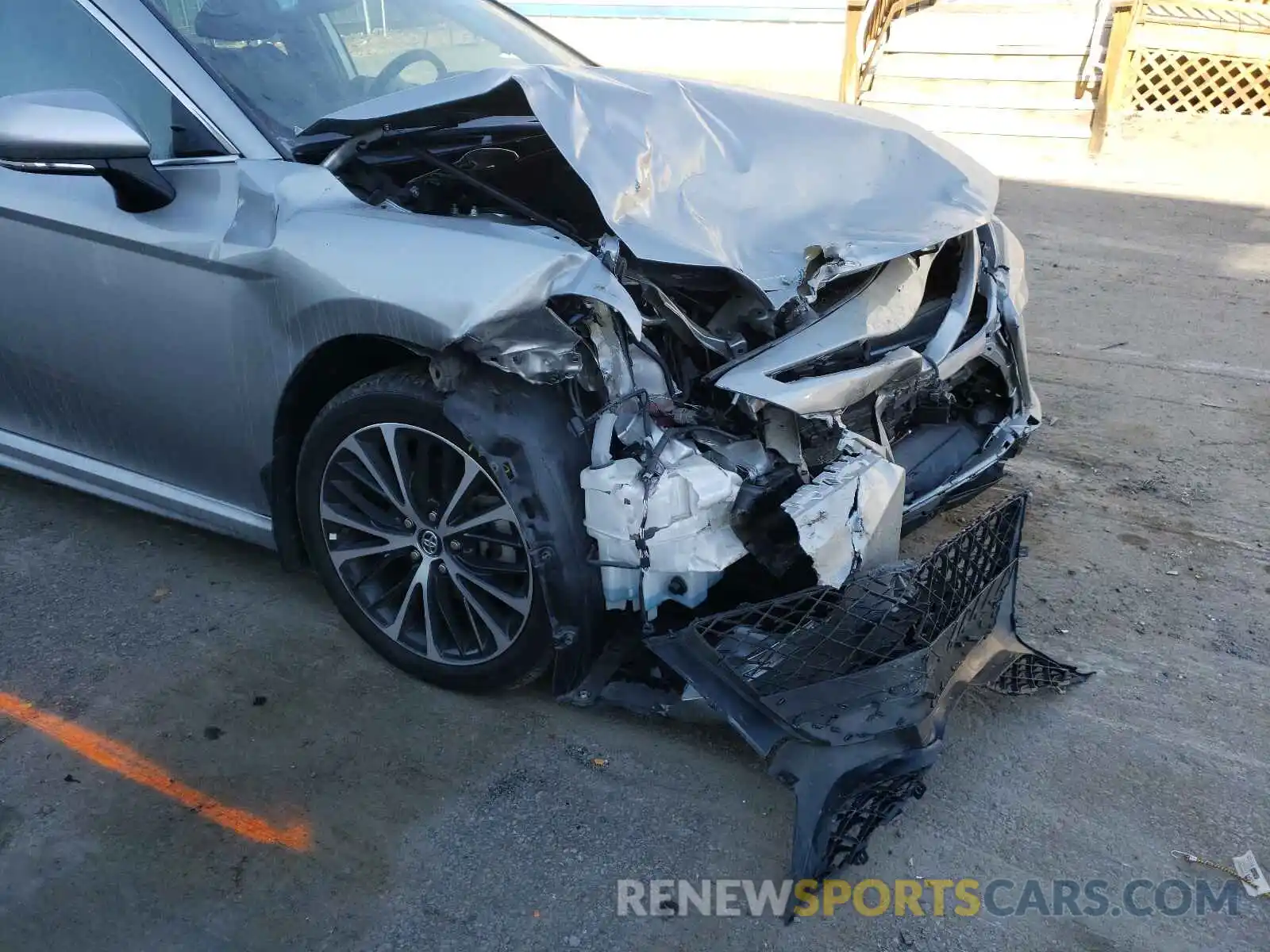 9 Photograph of a damaged car 4T1B11HK0KU721380 TOYOTA CAMRY 2019