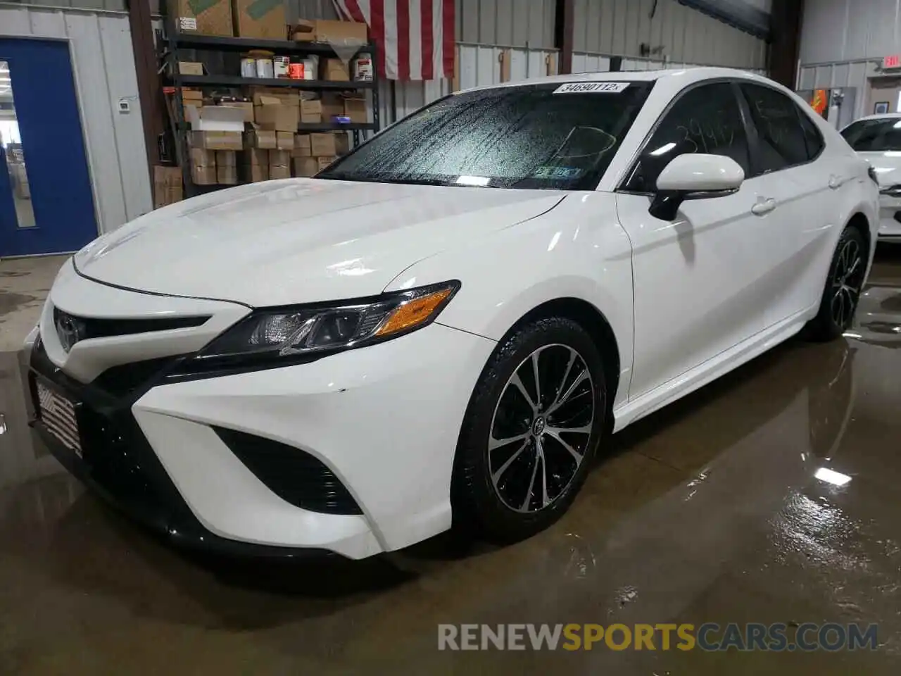 2 Photograph of a damaged car 4T1B11HK0KU722318 TOYOTA CAMRY 2019