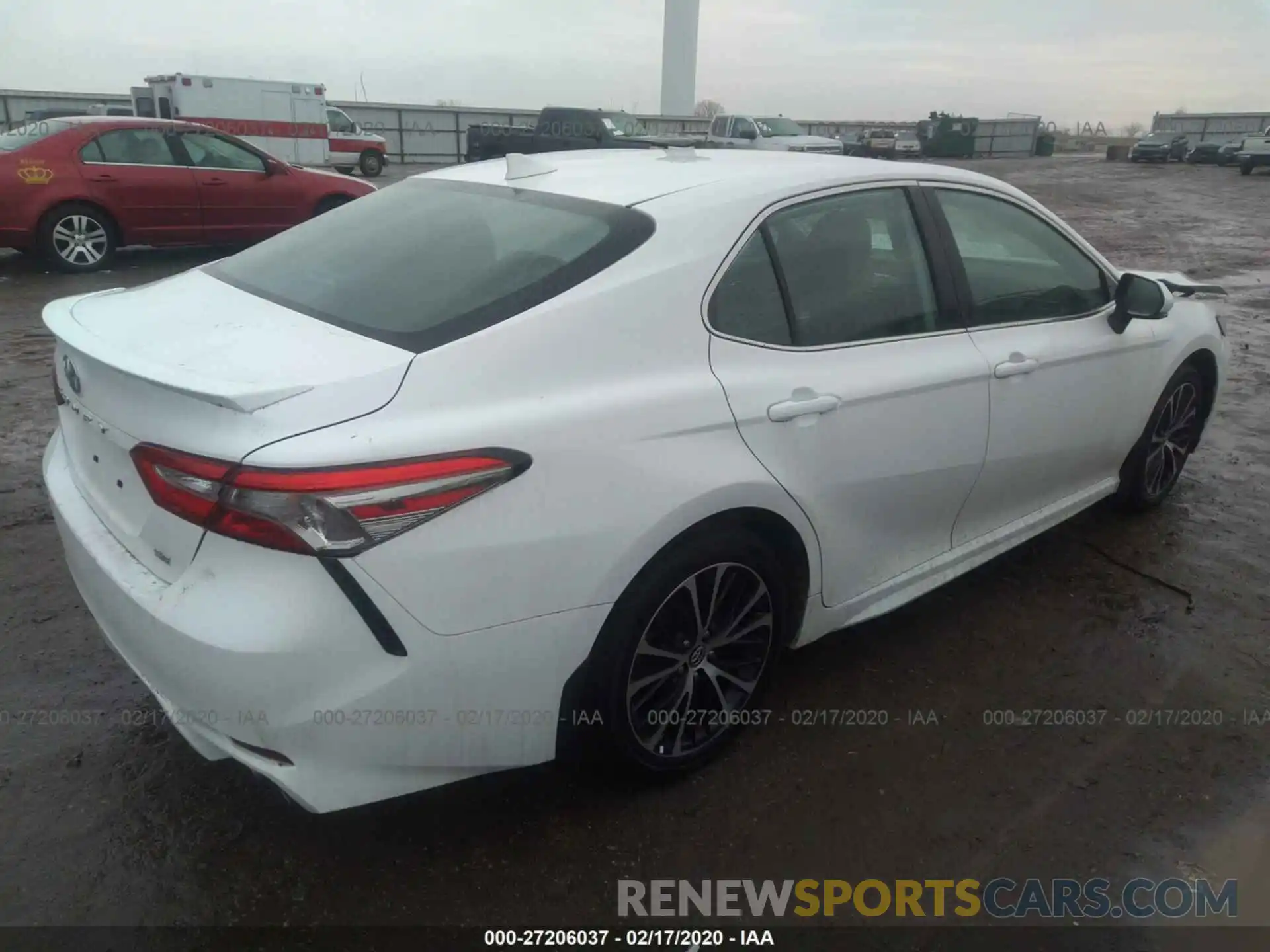 4 Фотография поврежденного автомобиля 4T1B11HK0KU722660 TOYOTA CAMRY 2019