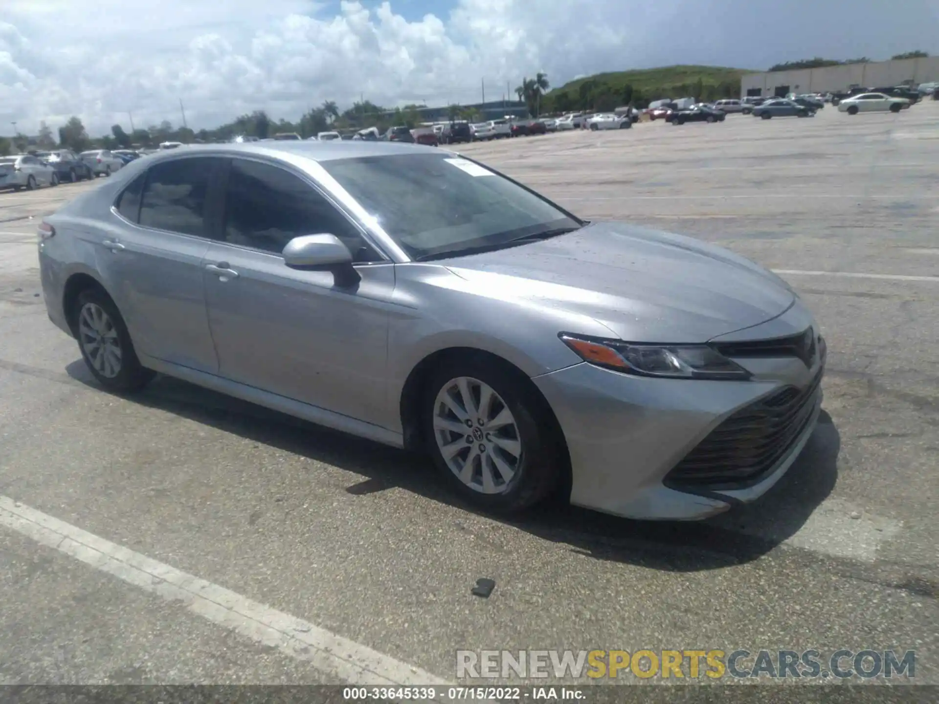 1 Photograph of a damaged car 4T1B11HK0KU723081 TOYOTA CAMRY 2019