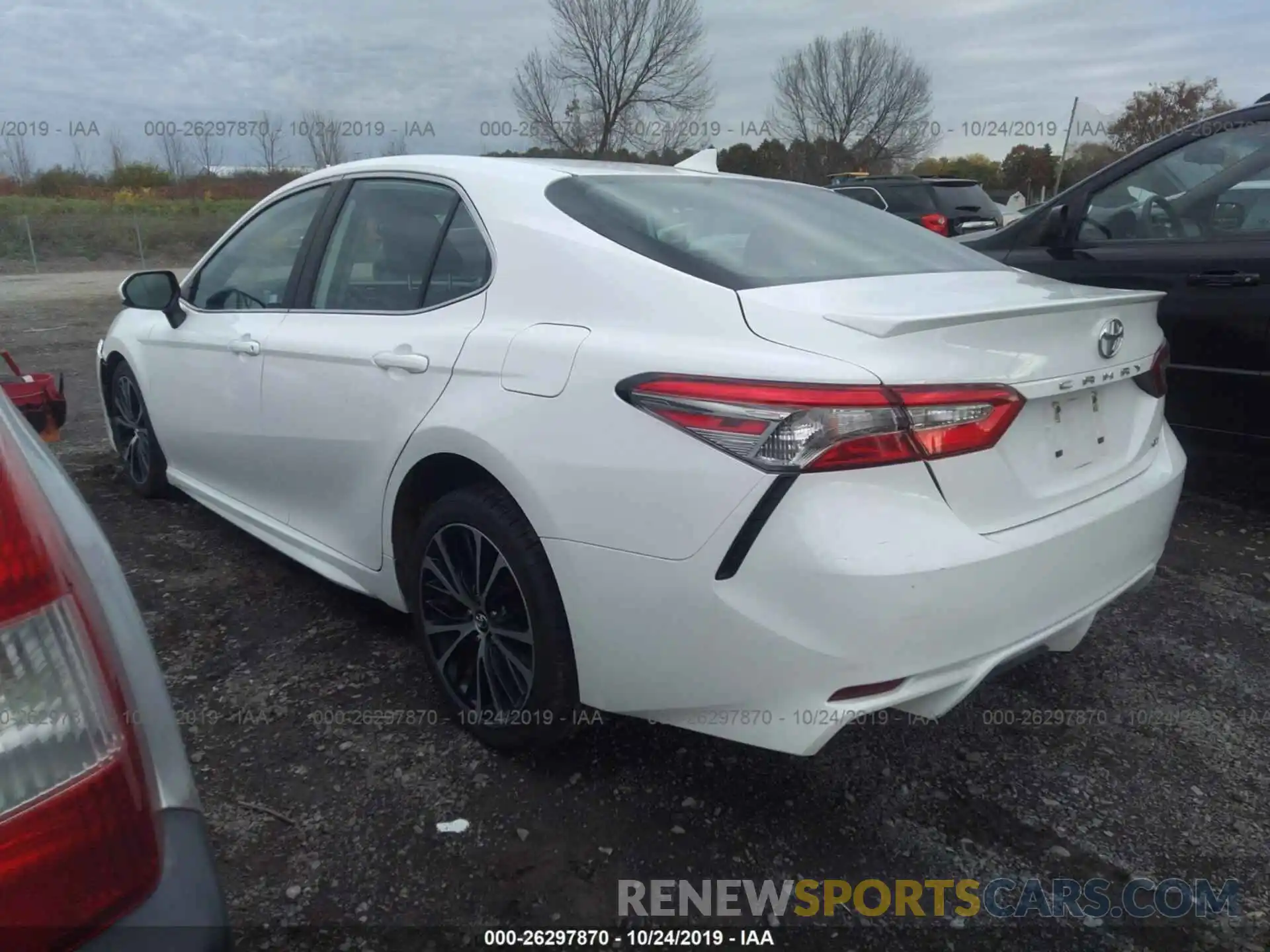 3 Photograph of a damaged car 4T1B11HK0KU723243 TOYOTA CAMRY 2019