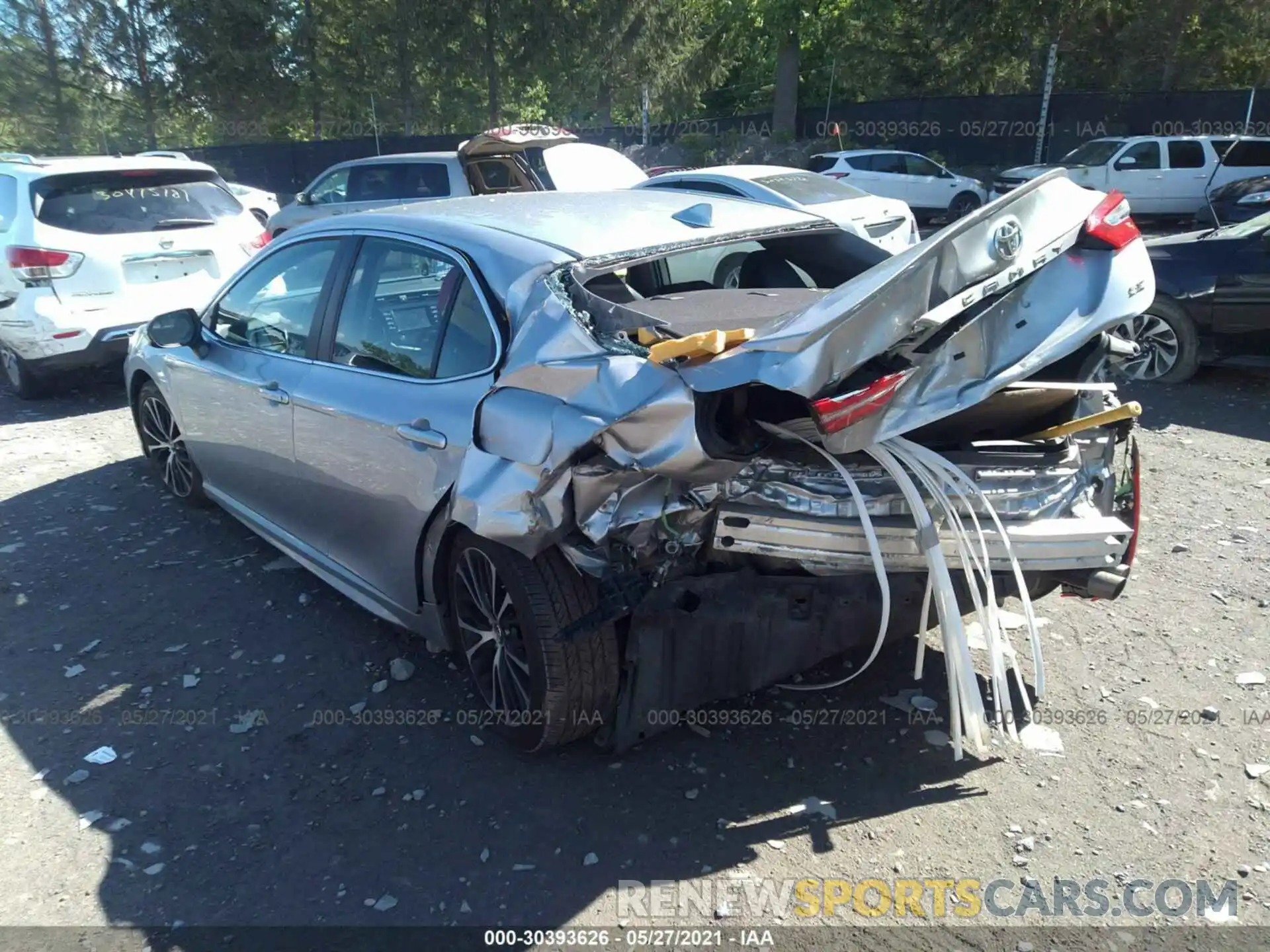 3 Photograph of a damaged car 4T1B11HK0KU723758 TOYOTA CAMRY 2019