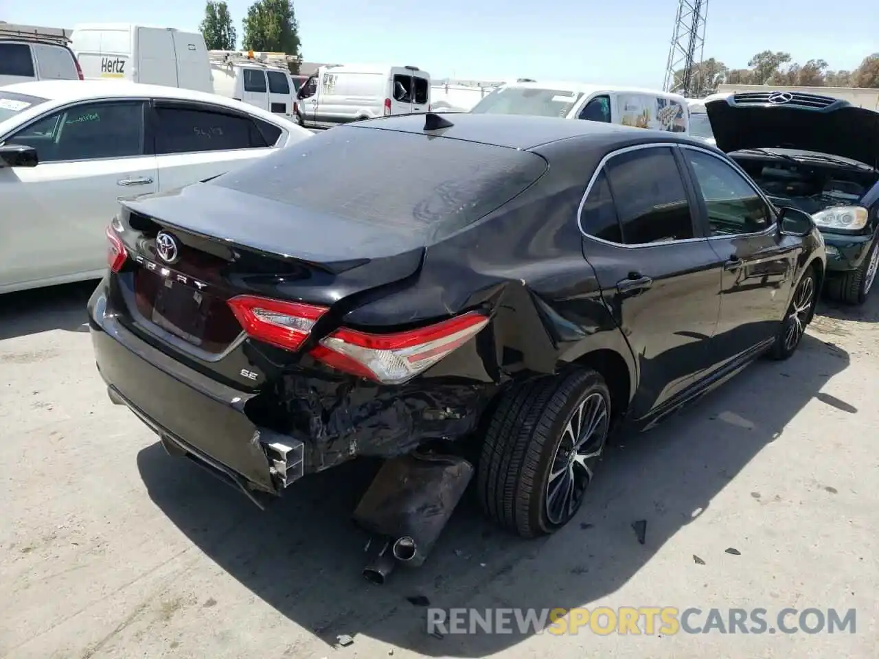 4 Photograph of a damaged car 4T1B11HK0KU725266 TOYOTA CAMRY 2019