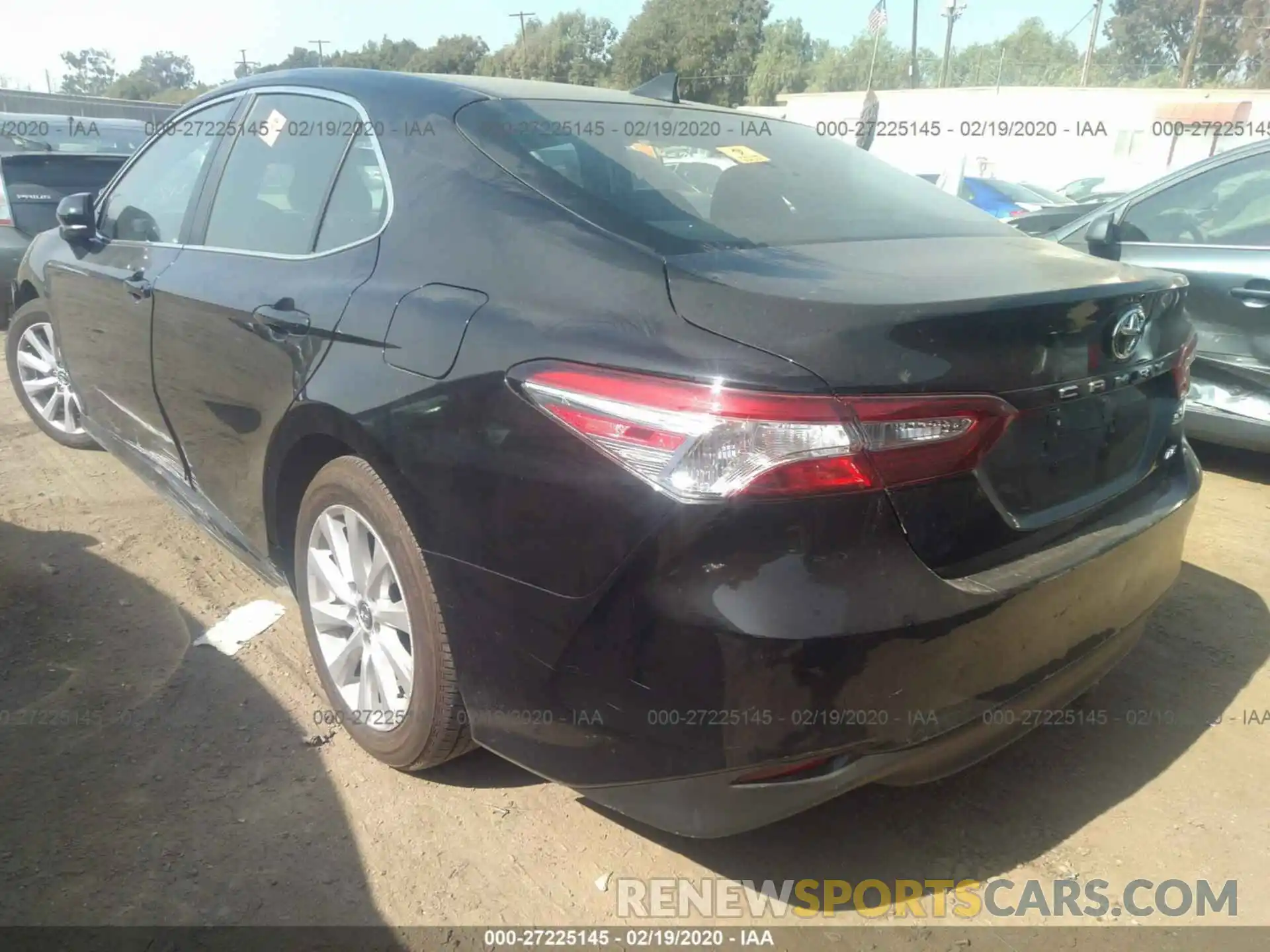 3 Photograph of a damaged car 4T1B11HK0KU725476 TOYOTA CAMRY 2019