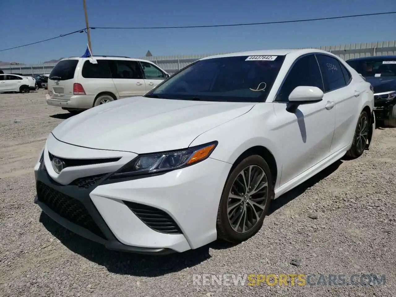 2 Photograph of a damaged car 4T1B11HK0KU726028 TOYOTA CAMRY 2019