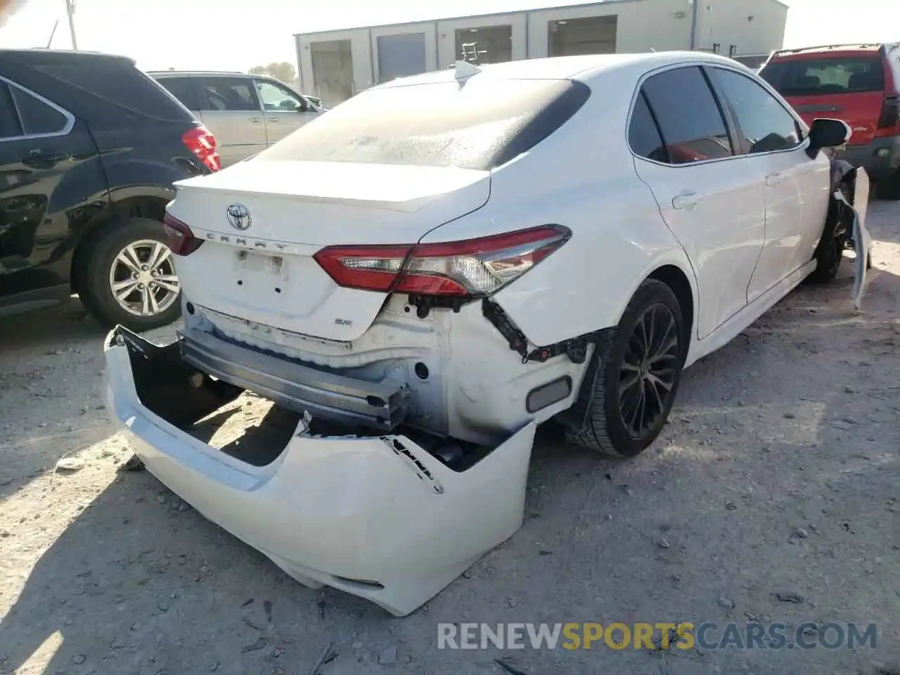 4 Photograph of a damaged car 4T1B11HK0KU727342 TOYOTA CAMRY 2019