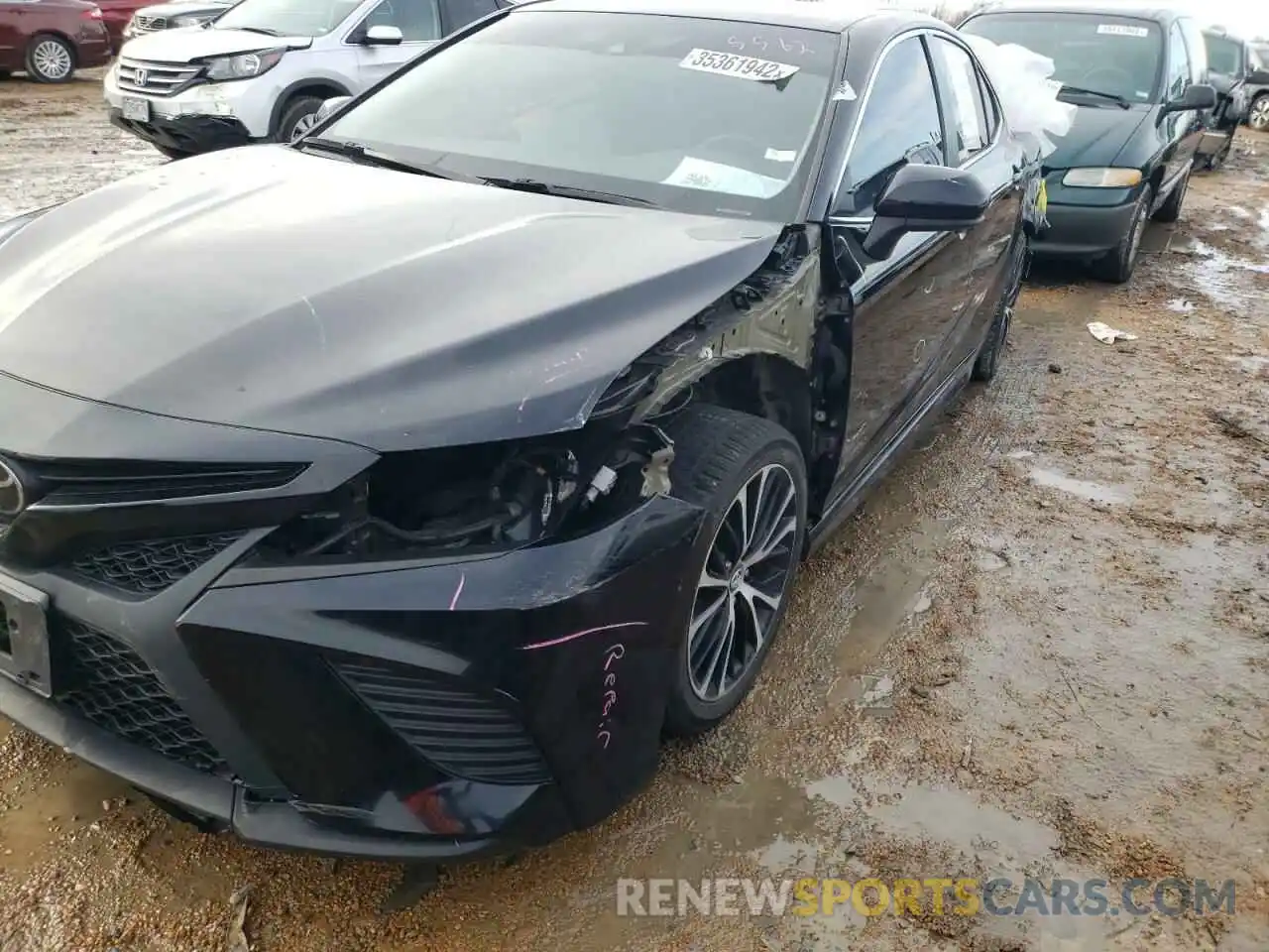 9 Photograph of a damaged car 4T1B11HK0KU727776 TOYOTA CAMRY 2019