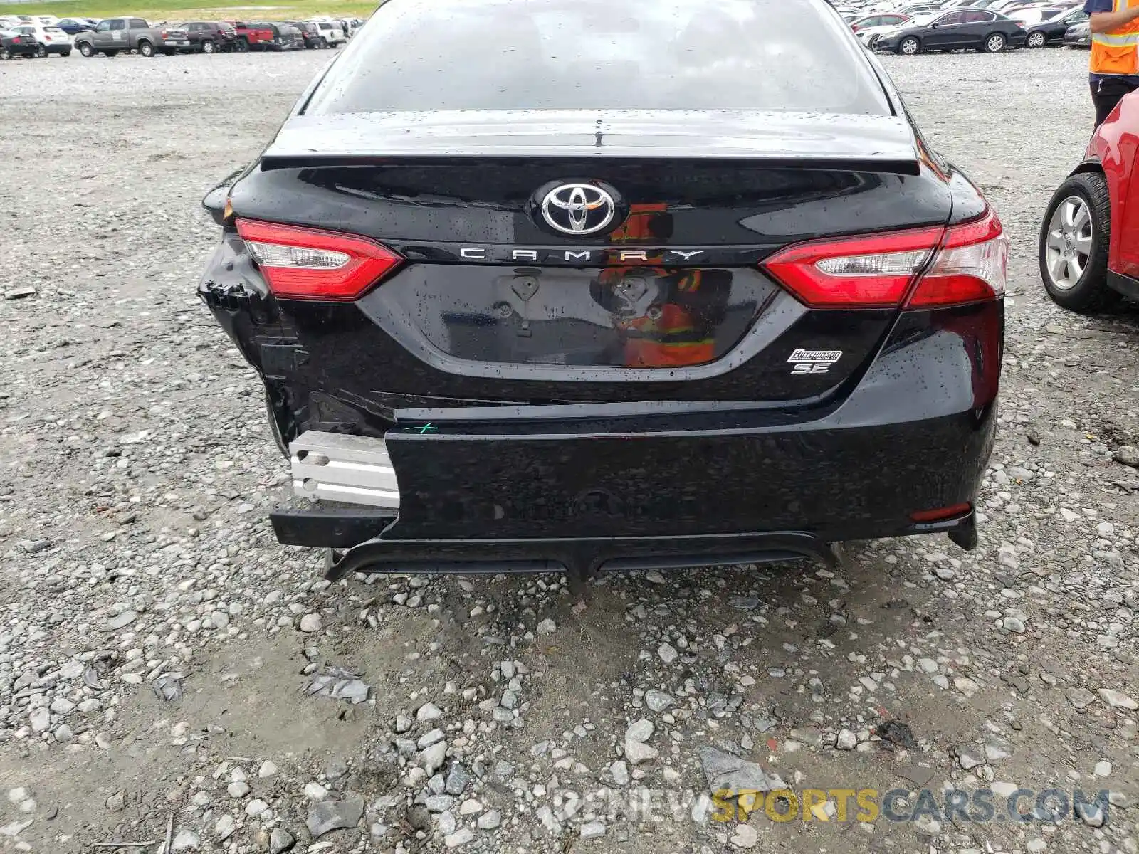 9 Photograph of a damaged car 4T1B11HK0KU729186 TOYOTA CAMRY 2019