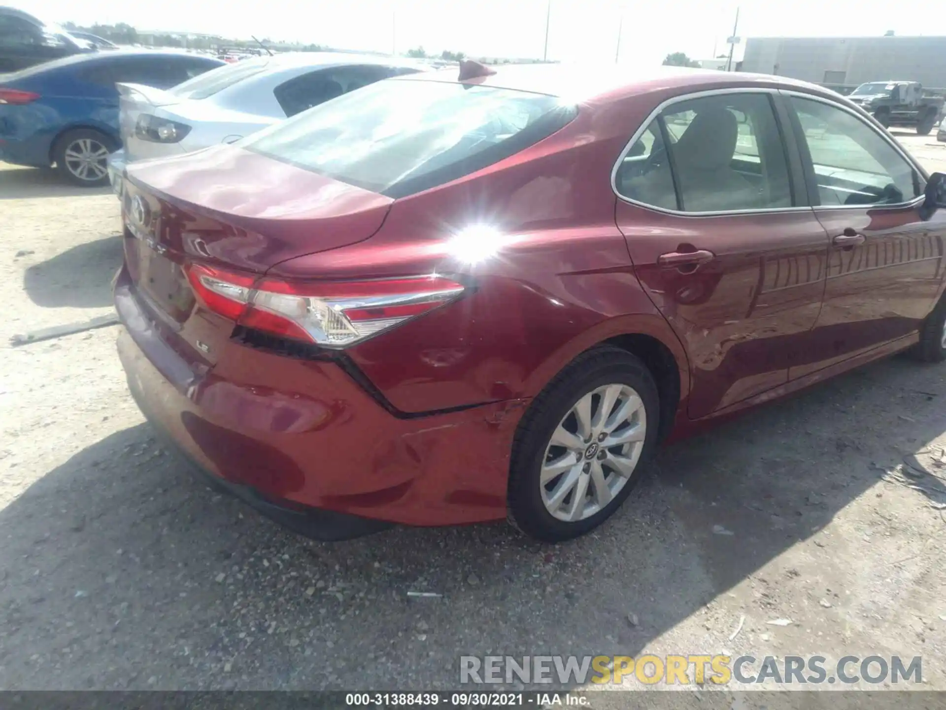 6 Photograph of a damaged car 4T1B11HK0KU729298 TOYOTA CAMRY 2019