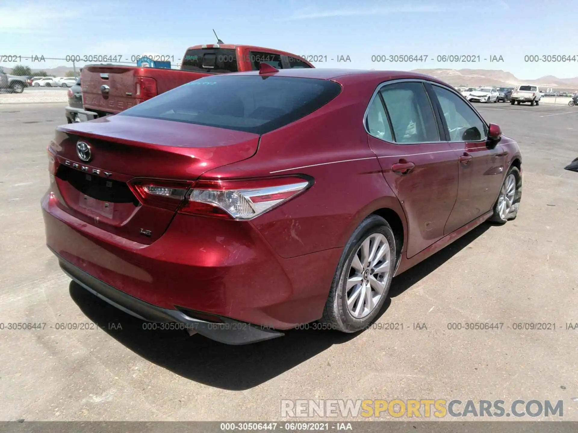 4 Photograph of a damaged car 4T1B11HK0KU729642 TOYOTA CAMRY 2019