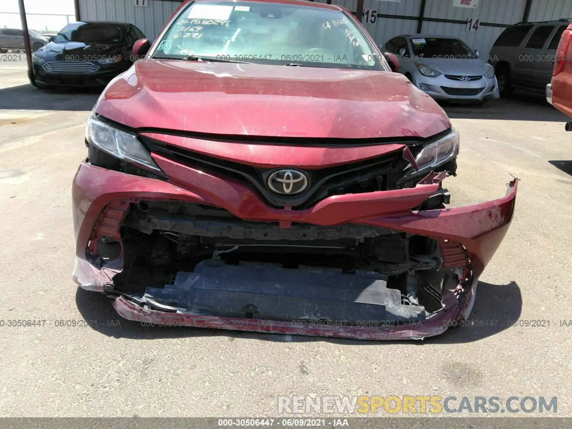 6 Photograph of a damaged car 4T1B11HK0KU729642 TOYOTA CAMRY 2019