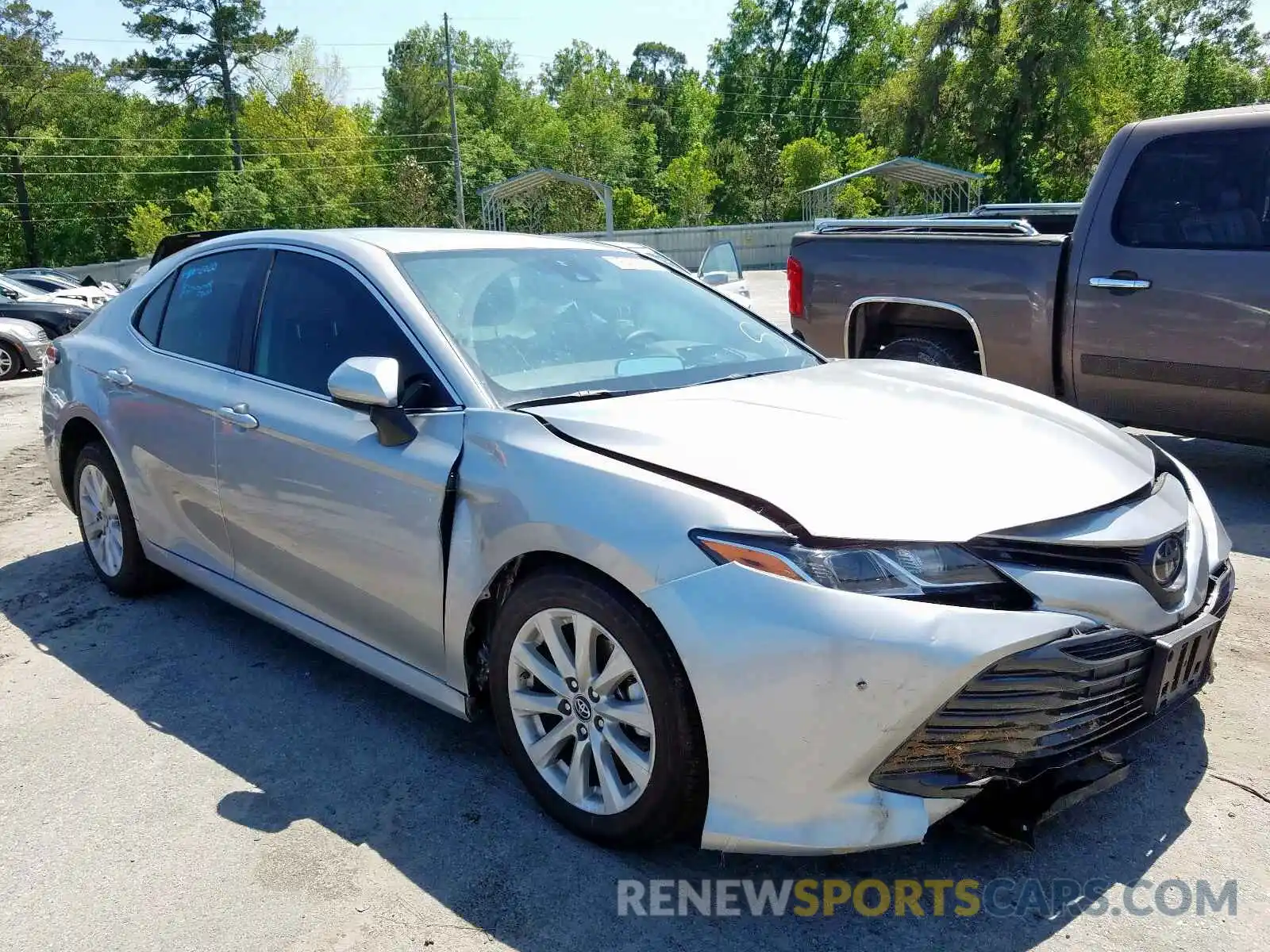 1 Photograph of a damaged car 4T1B11HK0KU729740 TOYOTA CAMRY 2019