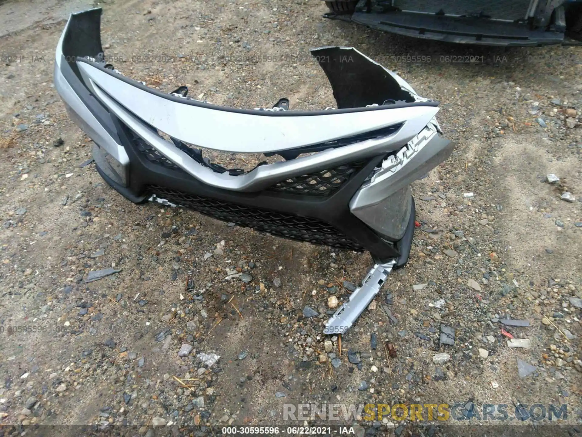 12 Photograph of a damaged car 4T1B11HK0KU730158 TOYOTA CAMRY 2019