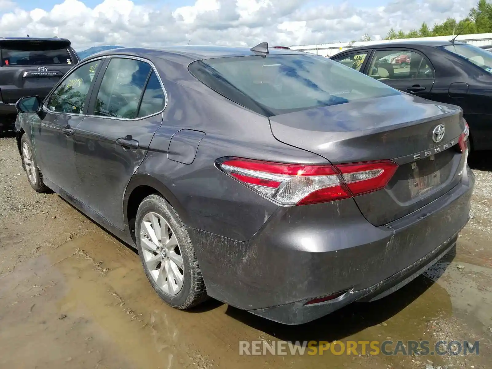 3 Photograph of a damaged car 4T1B11HK0KU732296 TOYOTA CAMRY 2019