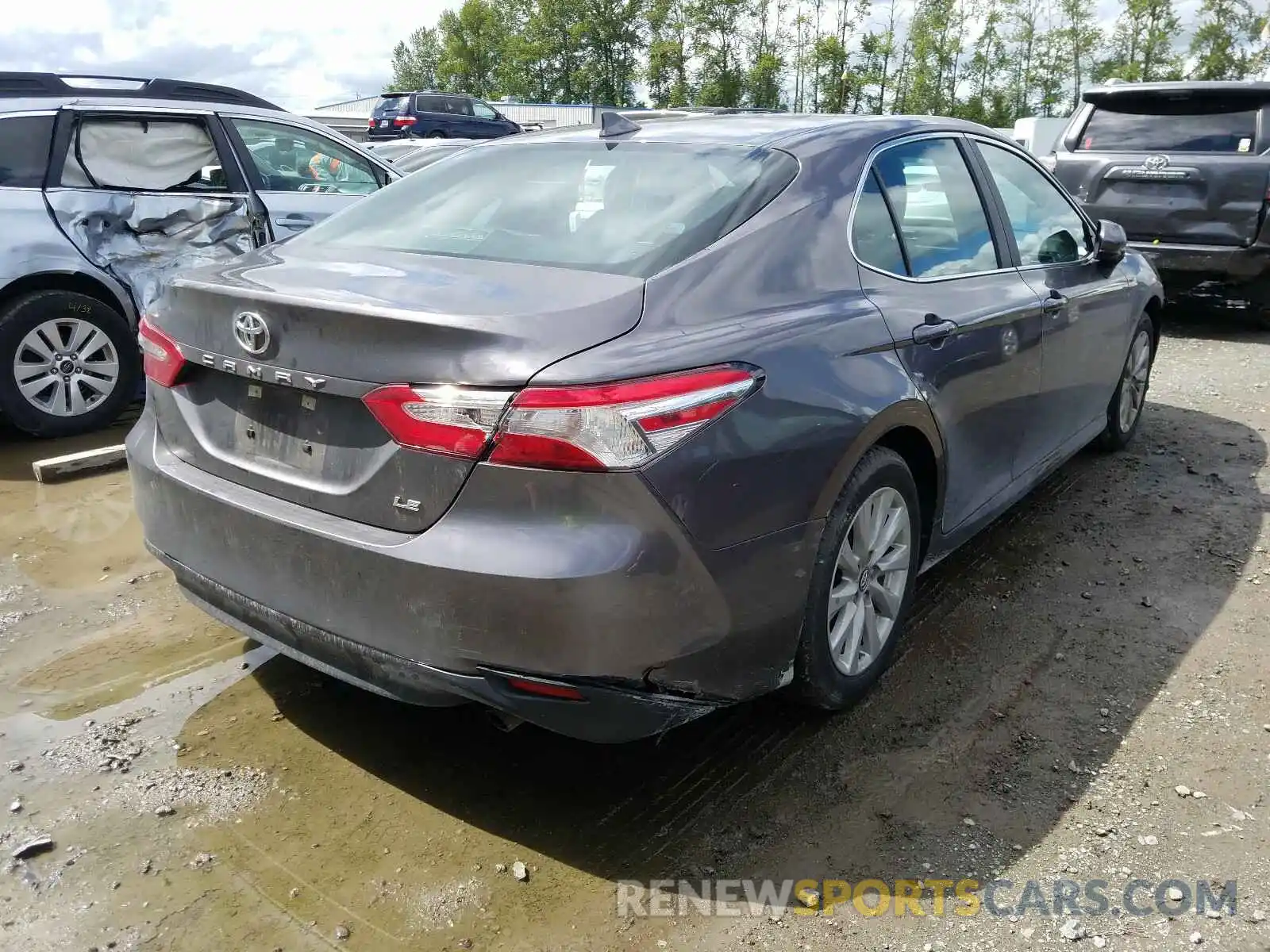 4 Photograph of a damaged car 4T1B11HK0KU732296 TOYOTA CAMRY 2019