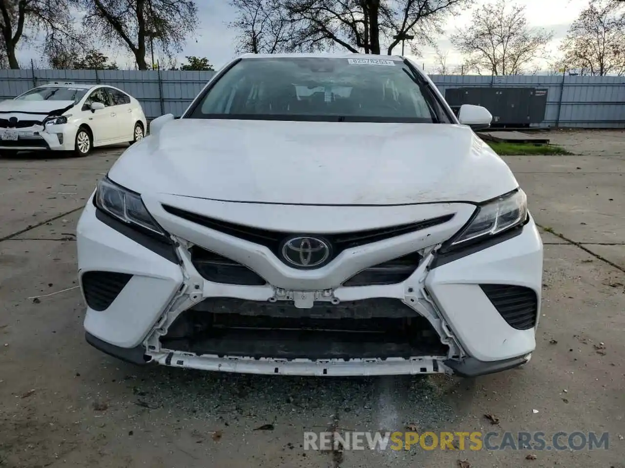 5 Photograph of a damaged car 4T1B11HK0KU732900 TOYOTA CAMRY 2019