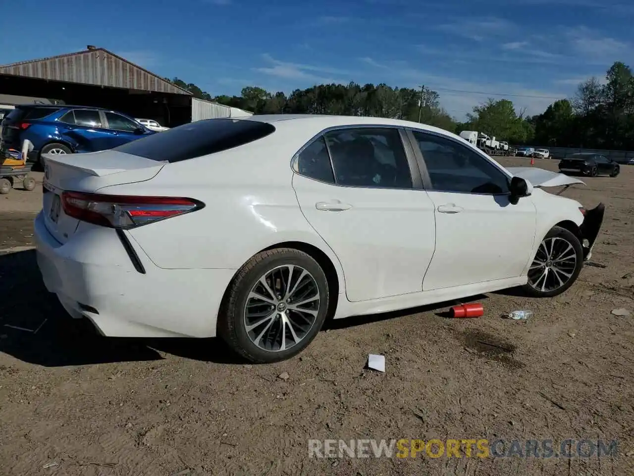 3 Photograph of a damaged car 4T1B11HK0KU733531 TOYOTA CAMRY 2019