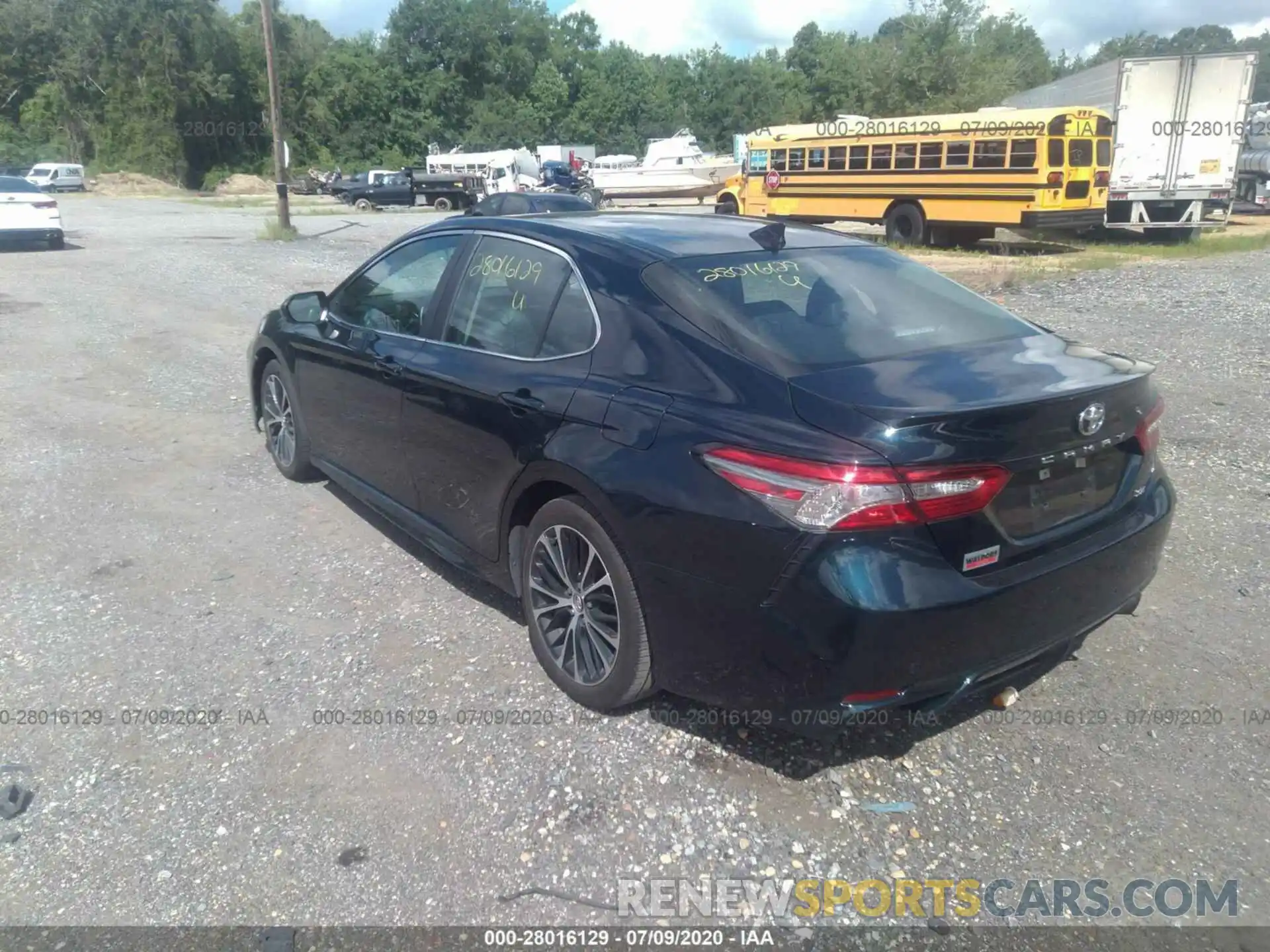 3 Photograph of a damaged car 4T1B11HK0KU734310 TOYOTA CAMRY 2019