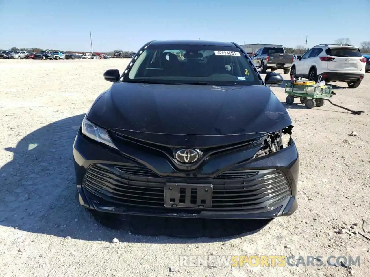 5 Photograph of a damaged car 4T1B11HK0KU735344 TOYOTA CAMRY 2019