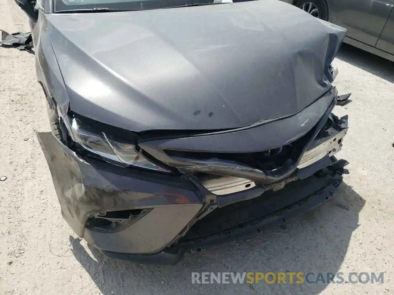 9 Photograph of a damaged car 4T1B11HK0KU736025 TOYOTA CAMRY 2019