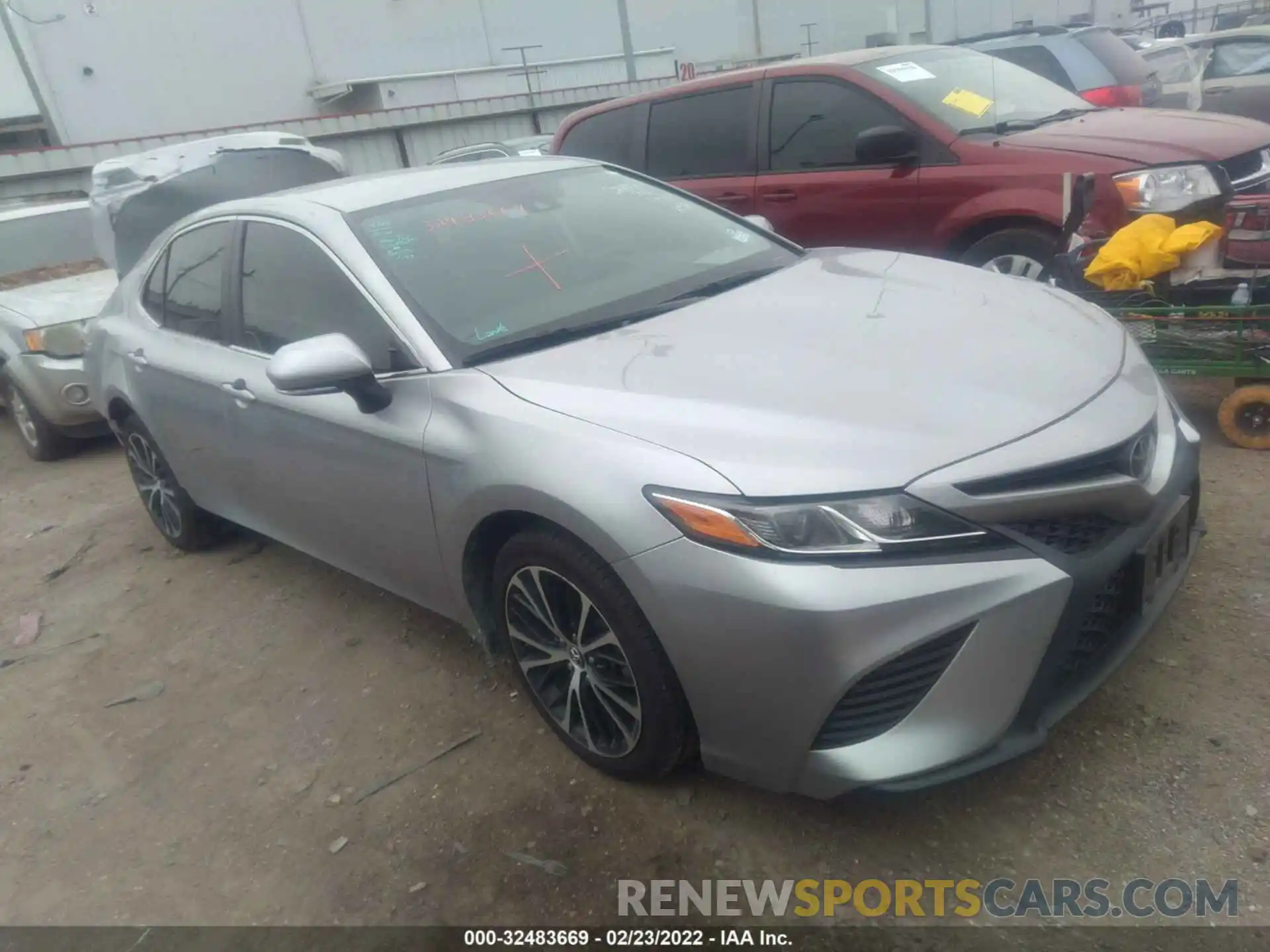 1 Photograph of a damaged car 4T1B11HK0KU736297 TOYOTA CAMRY 2019