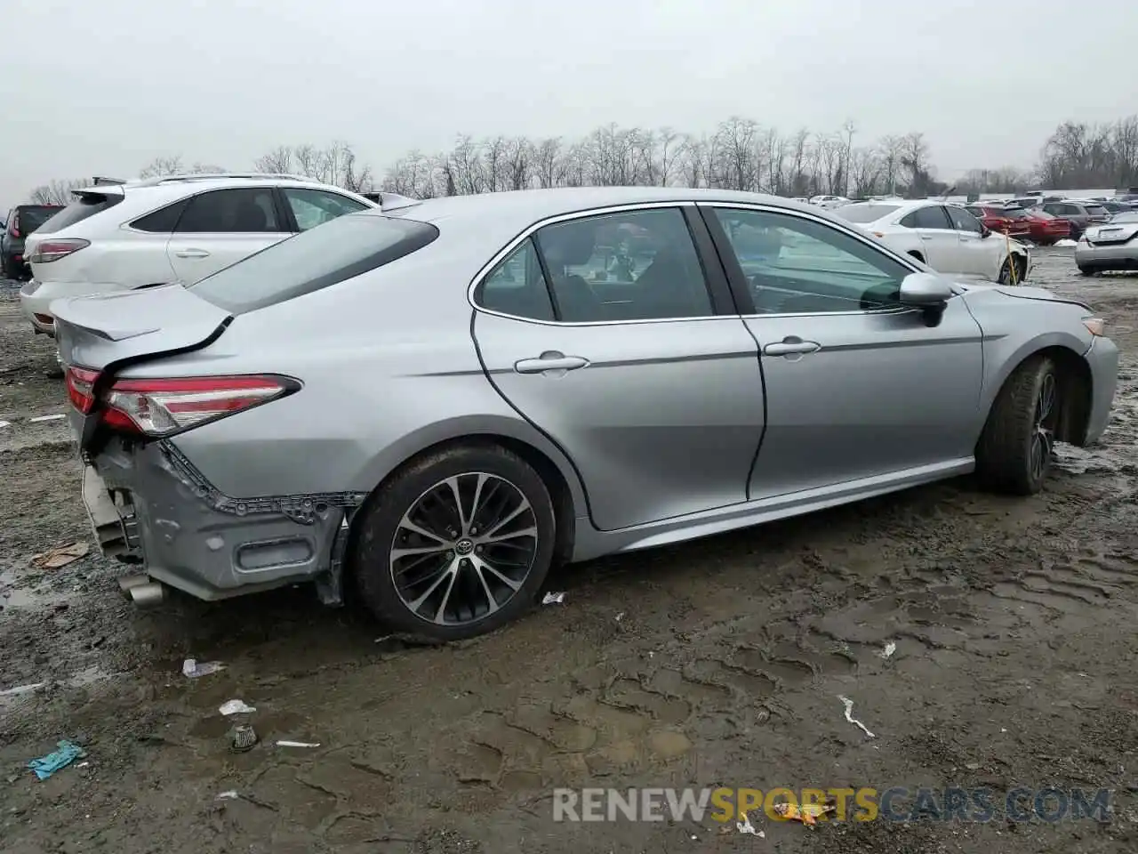 3 Photograph of a damaged car 4T1B11HK0KU736767 TOYOTA CAMRY 2019