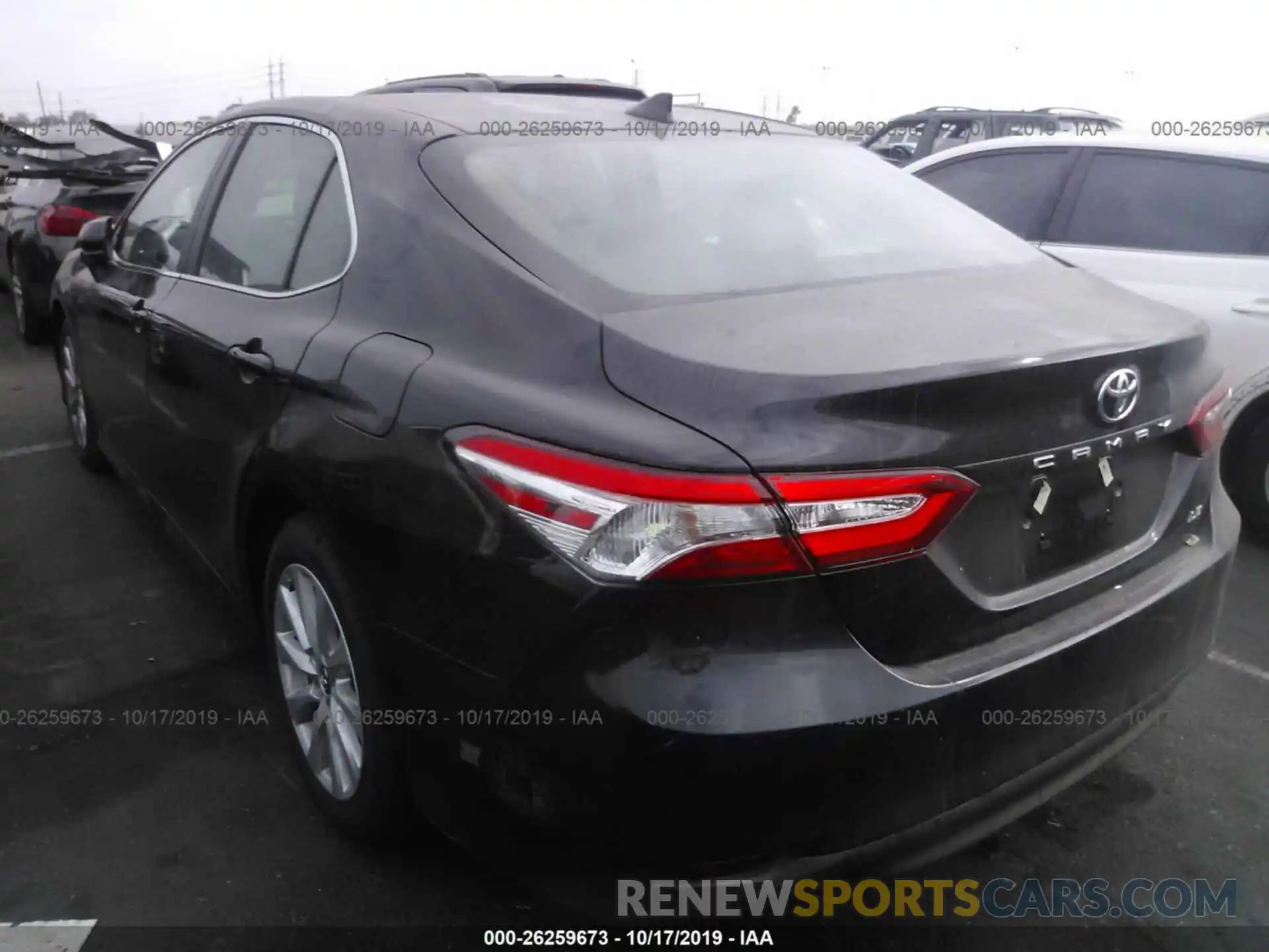 3 Photograph of a damaged car 4T1B11HK0KU738552 TOYOTA CAMRY 2019