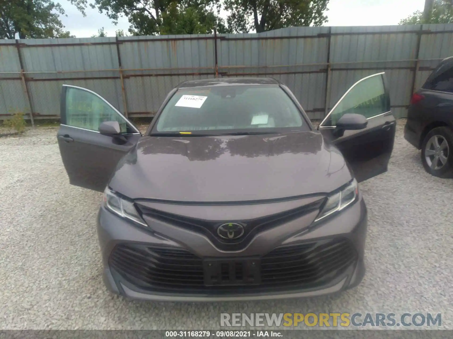 6 Photograph of a damaged car 4T1B11HK0KU738633 TOYOTA CAMRY 2019