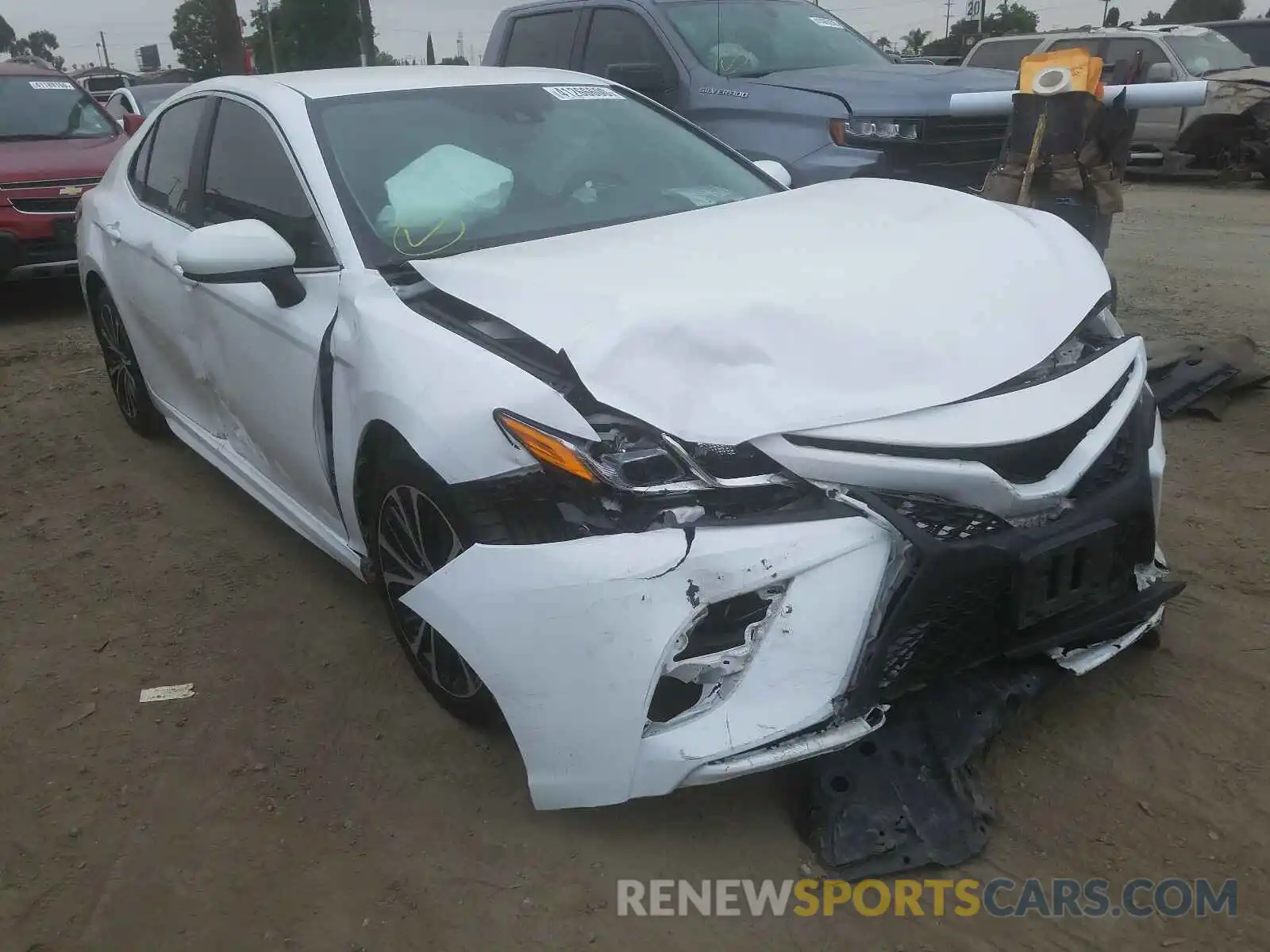 1 Photograph of a damaged car 4T1B11HK0KU741029 TOYOTA CAMRY 2019