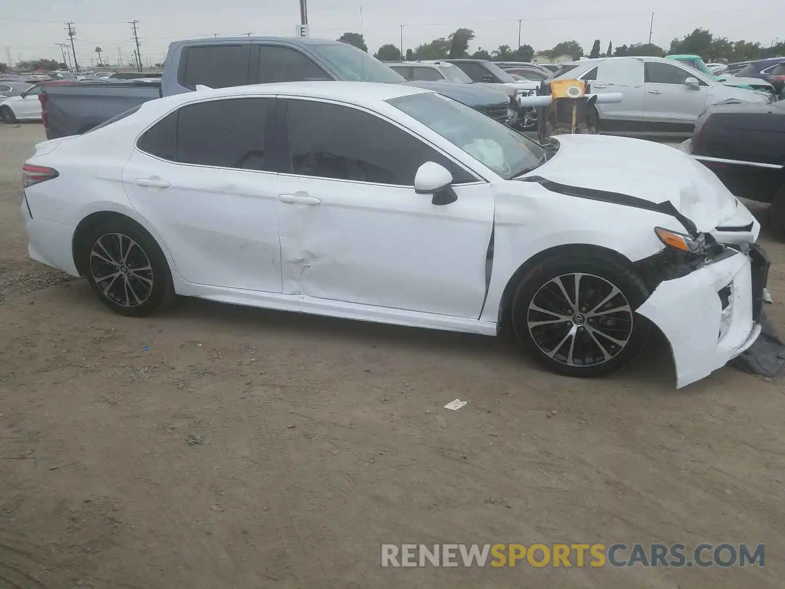 9 Photograph of a damaged car 4T1B11HK0KU741029 TOYOTA CAMRY 2019