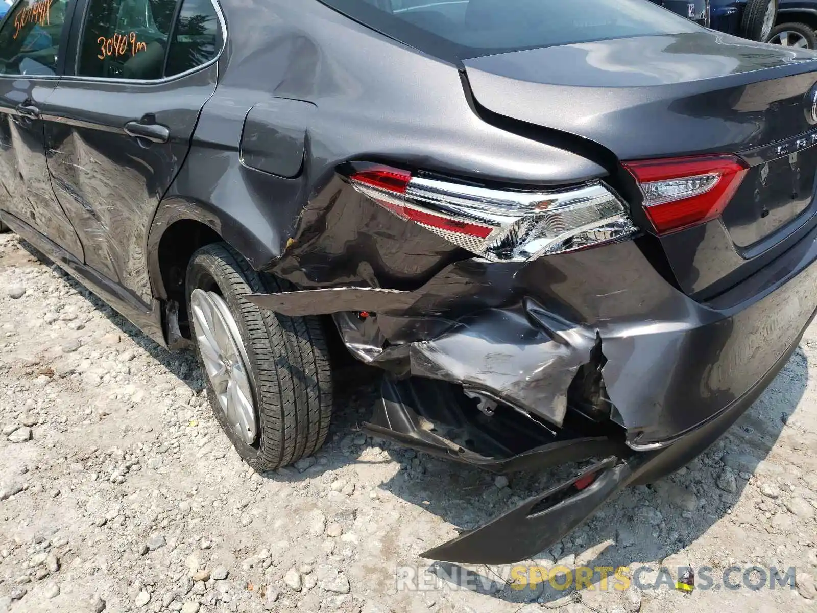 9 Photograph of a damaged car 4T1B11HK0KU741080 TOYOTA CAMRY 2019