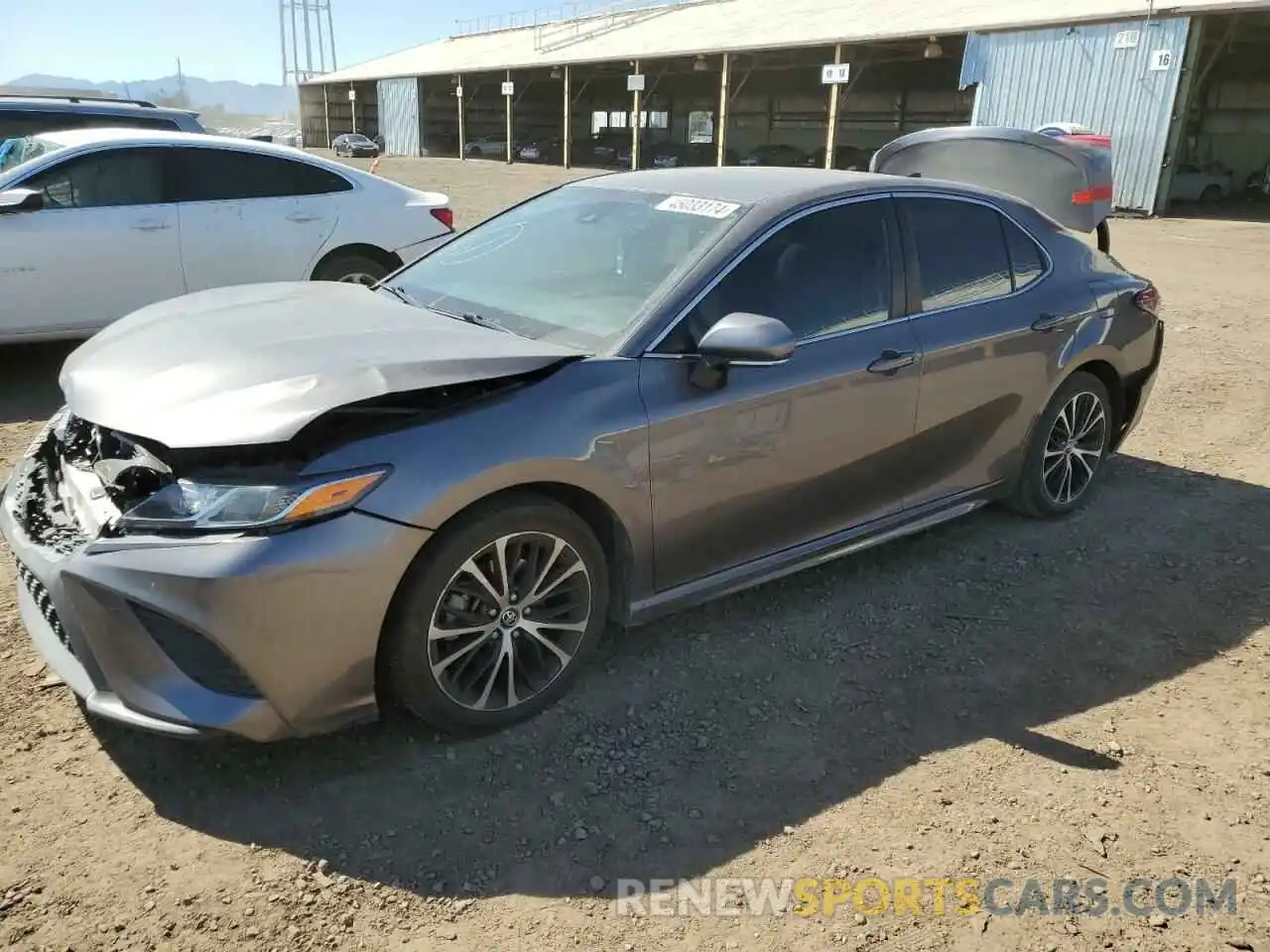 1 Photograph of a damaged car 4T1B11HK0KU744352 TOYOTA CAMRY 2019