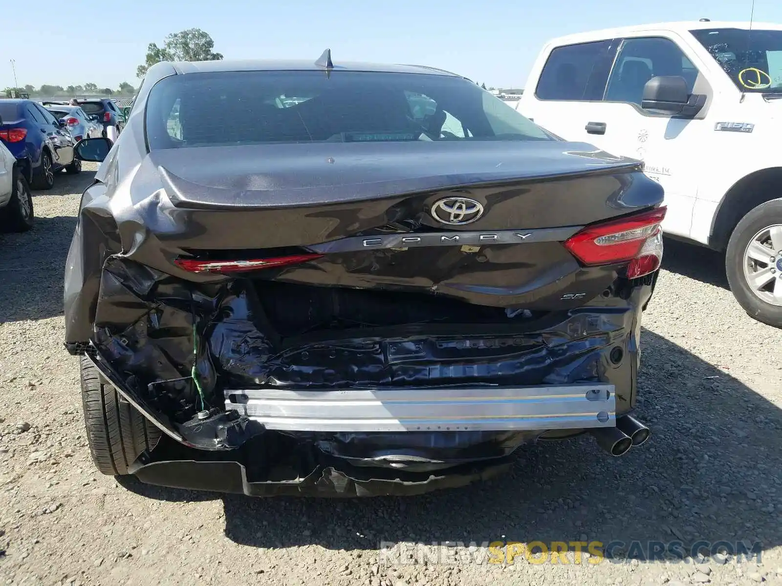 9 Photograph of a damaged car 4T1B11HK0KU745307 TOYOTA CAMRY 2019