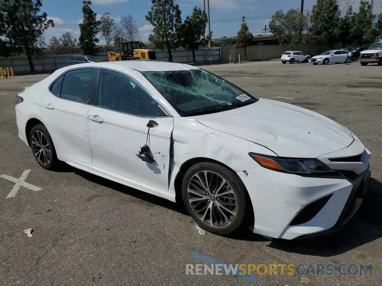 4 Photograph of a damaged car 4T1B11HK0KU745730 TOYOTA CAMRY 2019