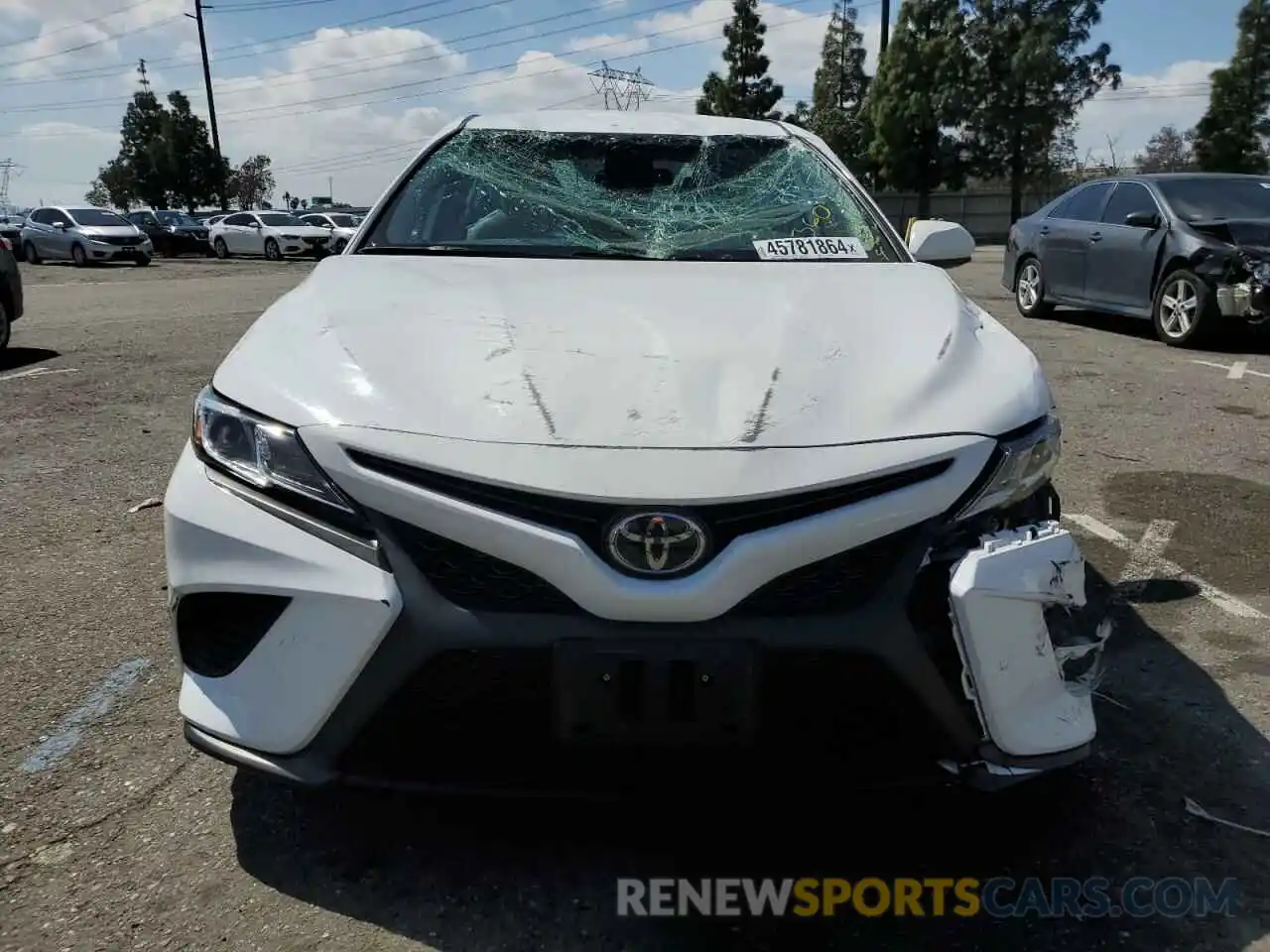 5 Photograph of a damaged car 4T1B11HK0KU745730 TOYOTA CAMRY 2019