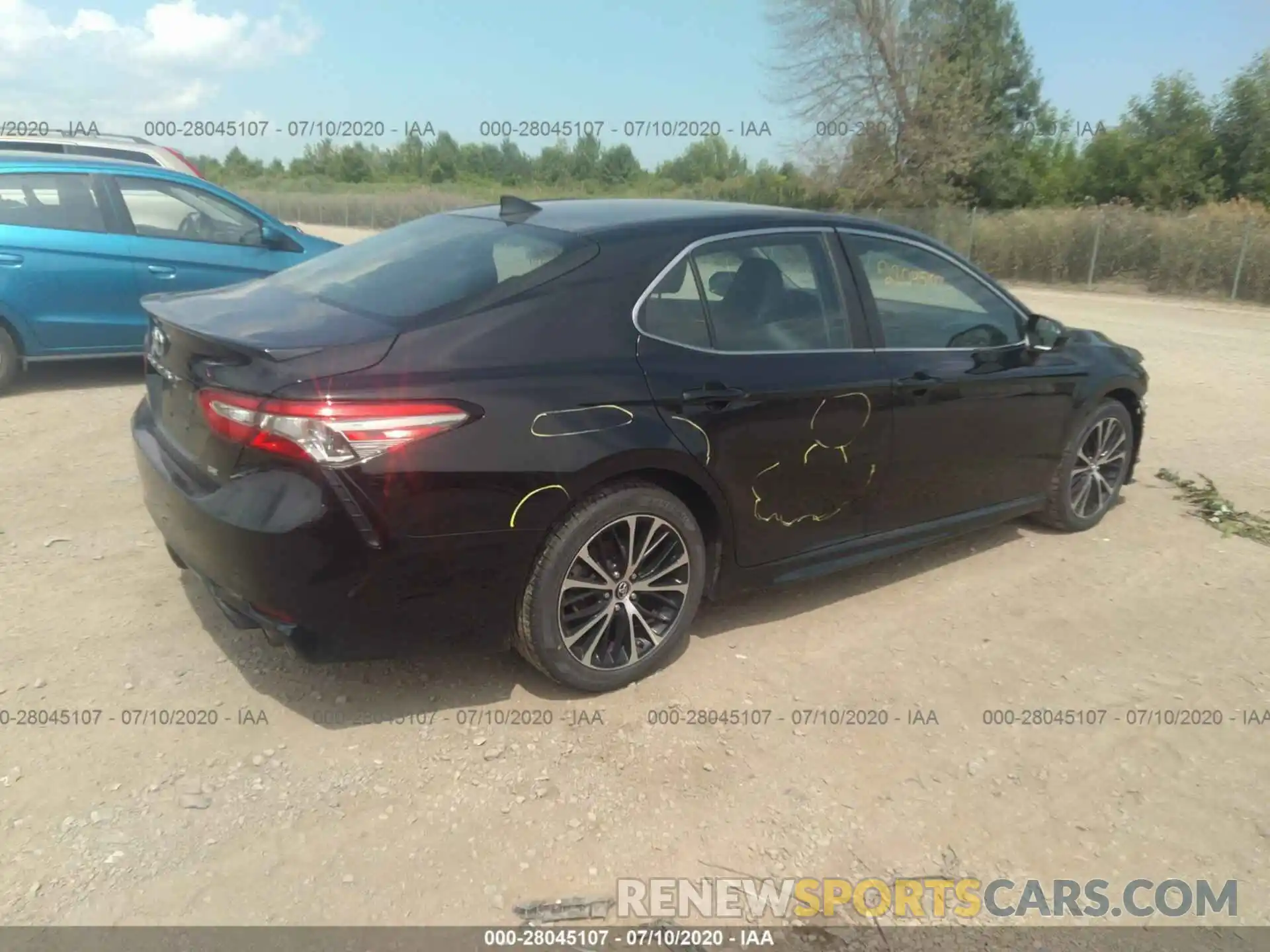 4 Фотография поврежденного автомобиля 4T1B11HK0KU745856 TOYOTA CAMRY 2019