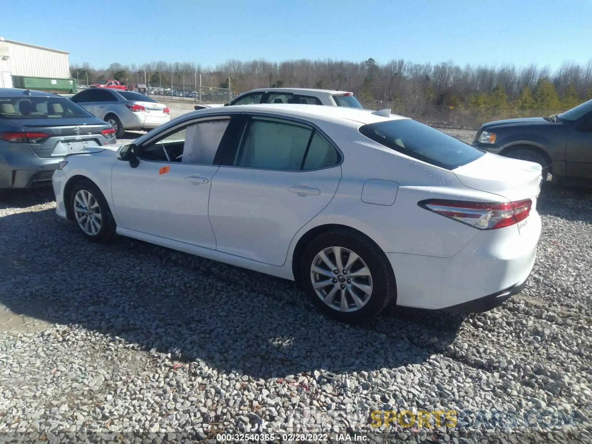 3 Photograph of a damaged car 4T1B11HK0KU747624 TOYOTA CAMRY 2019